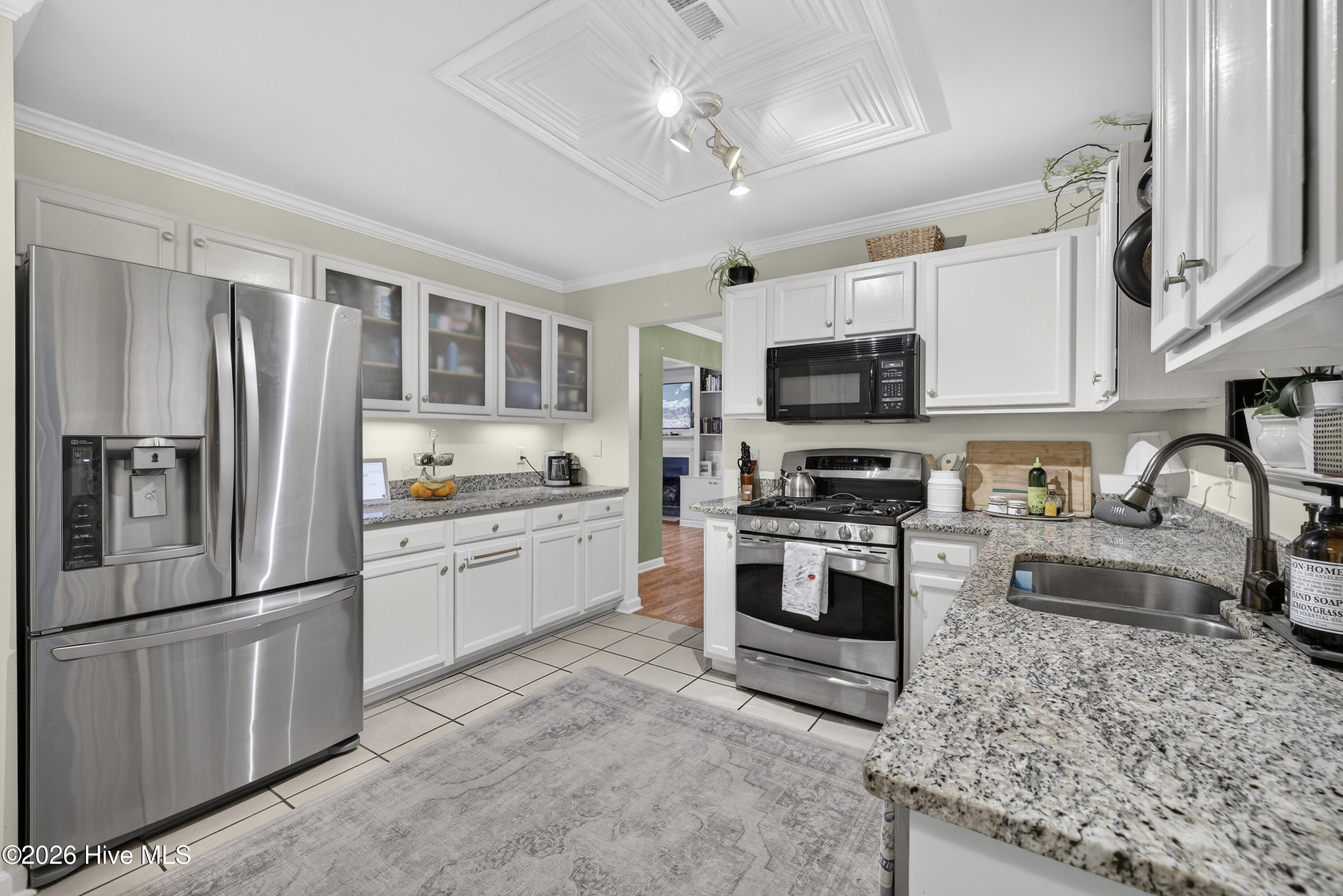 100558180 | Photo 13