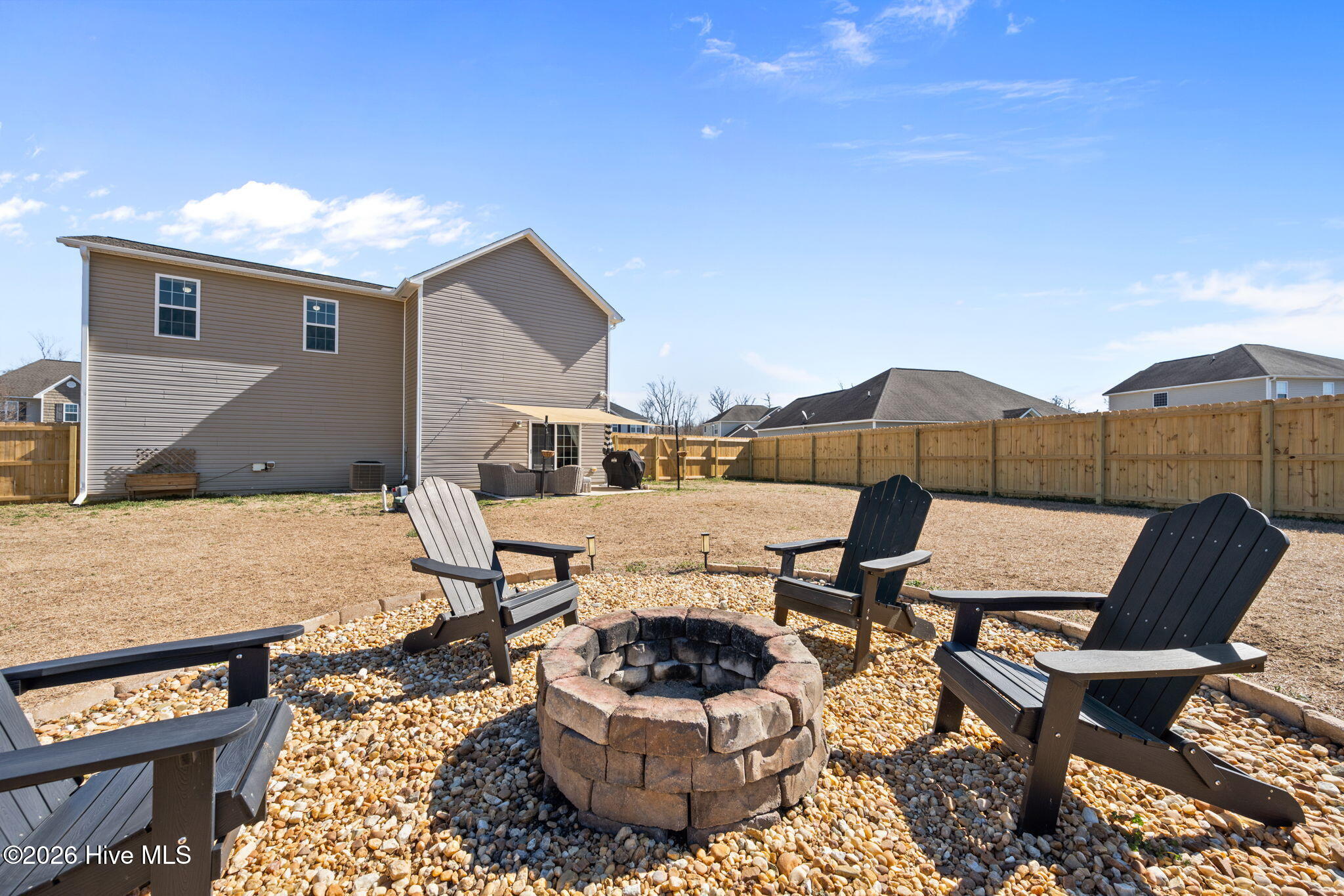 100557328 | Photo 37