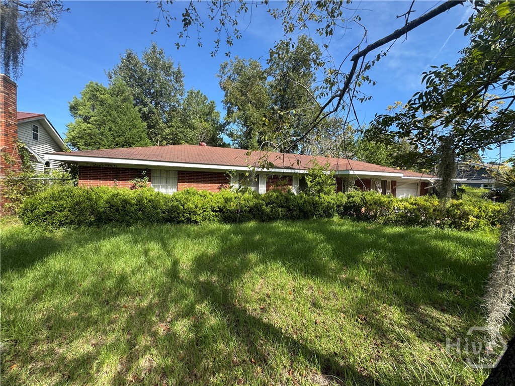 Photo 1 of Single family home for sale at 110 Oglesby Ave, Savannah, GA 31408 | MLS# SA366217 | Listing updated on 2026-10-10