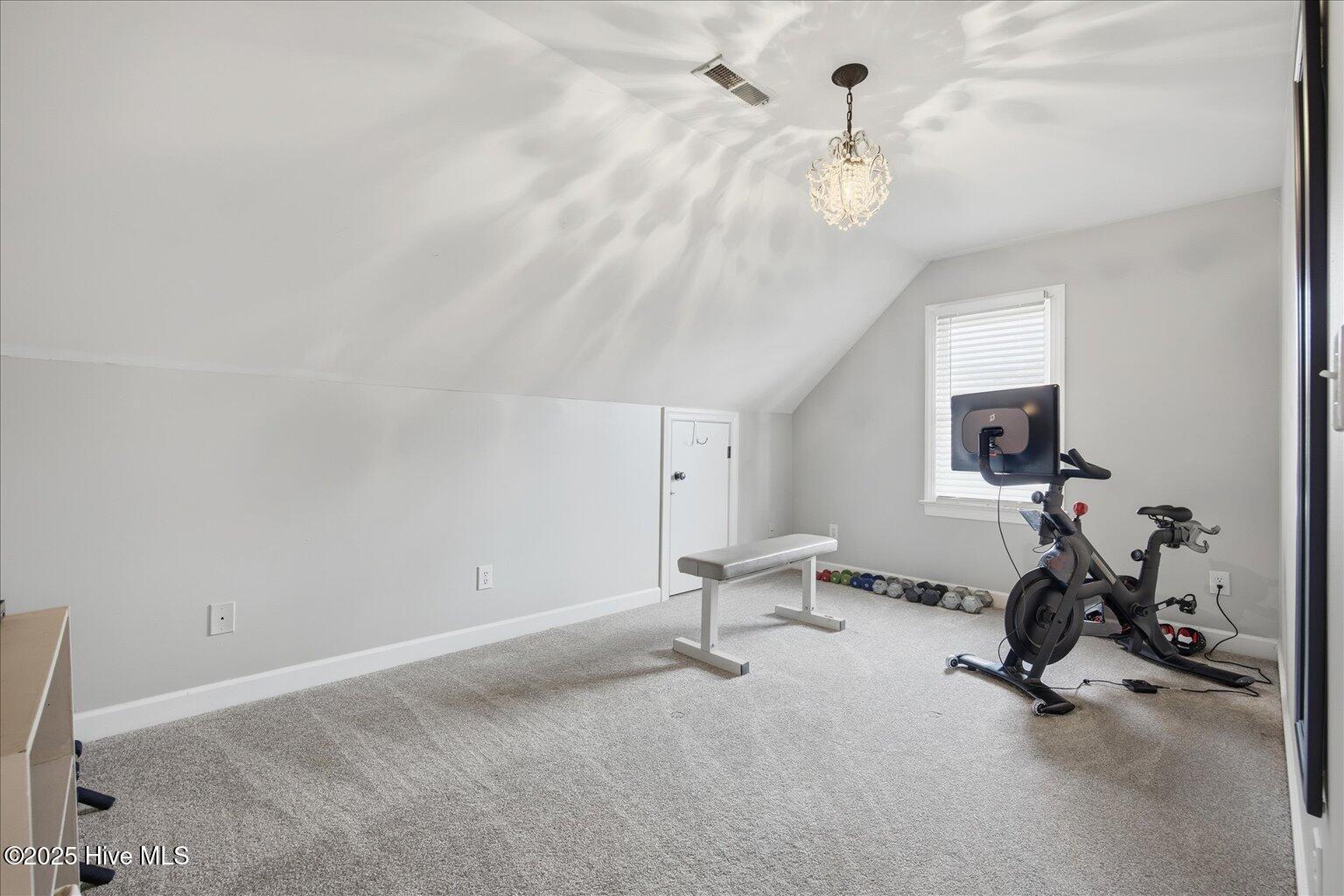 100542607 | Photo 31