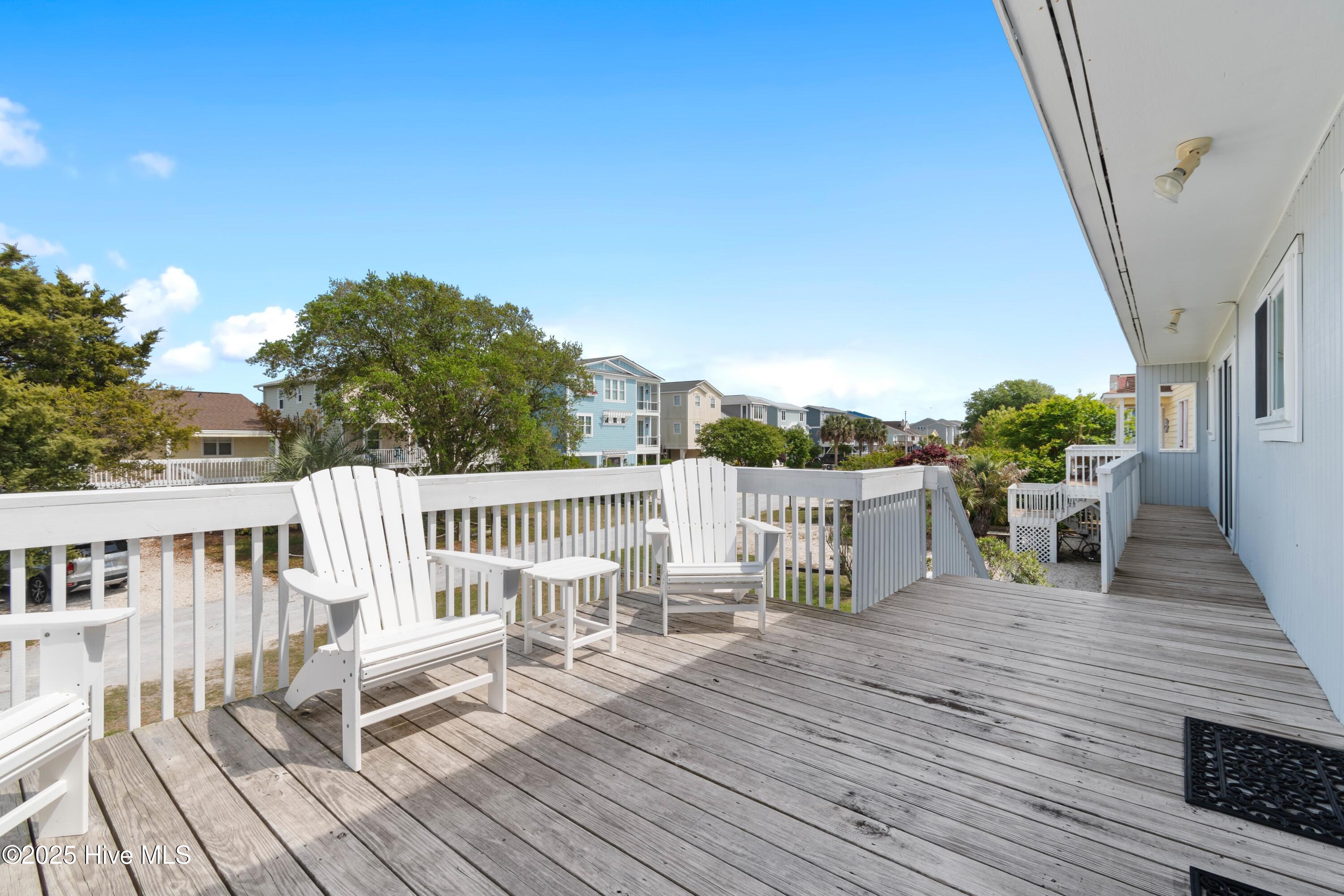 100503570 | Photo 14