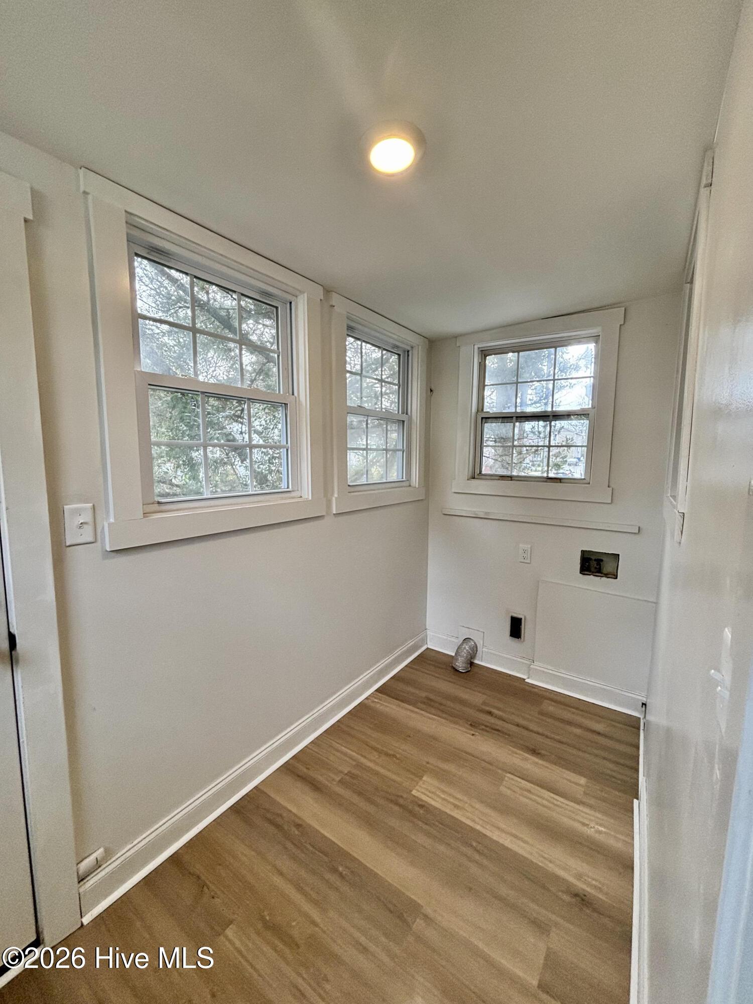 100556581 | Photo 29