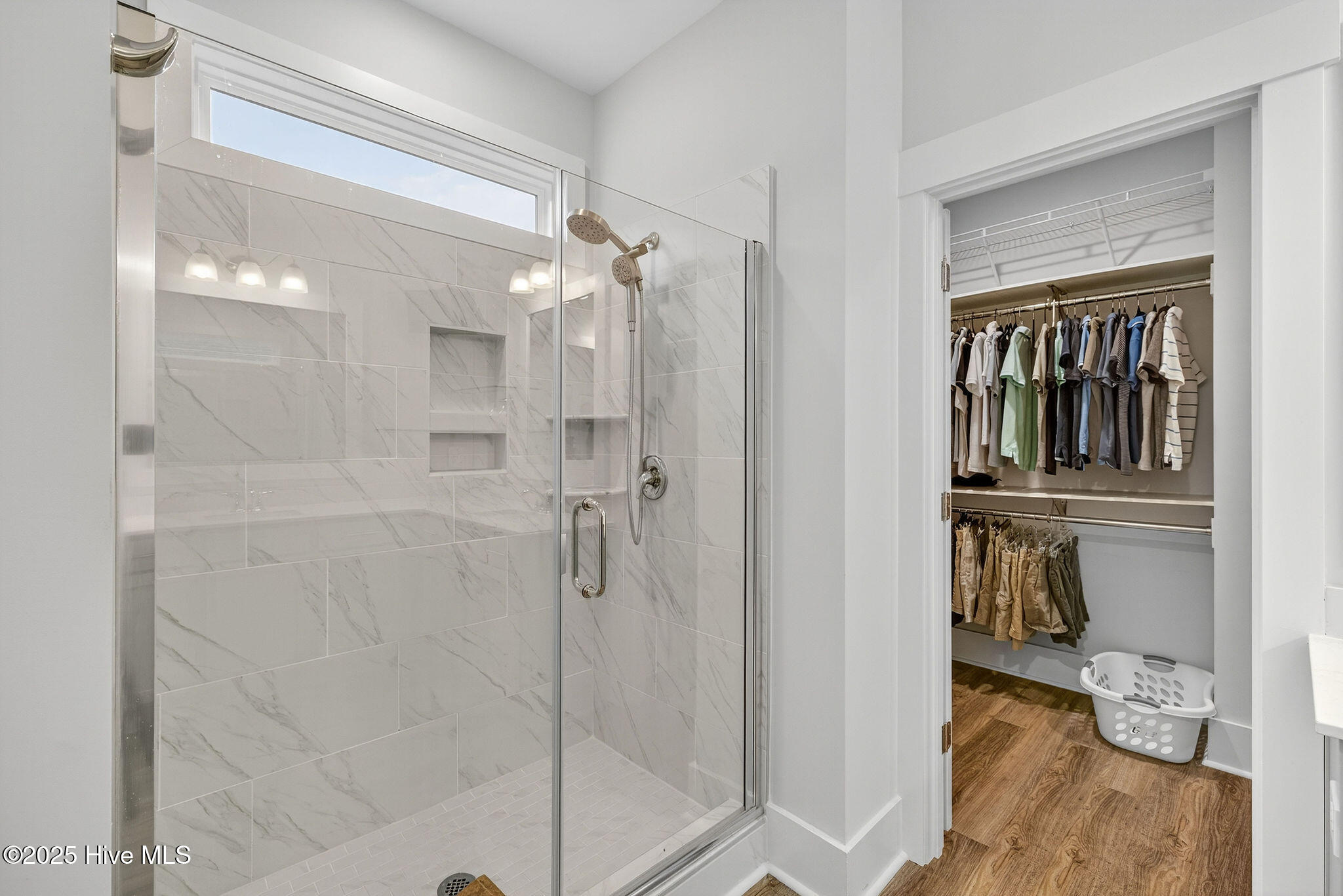 100537868 | Photo 18