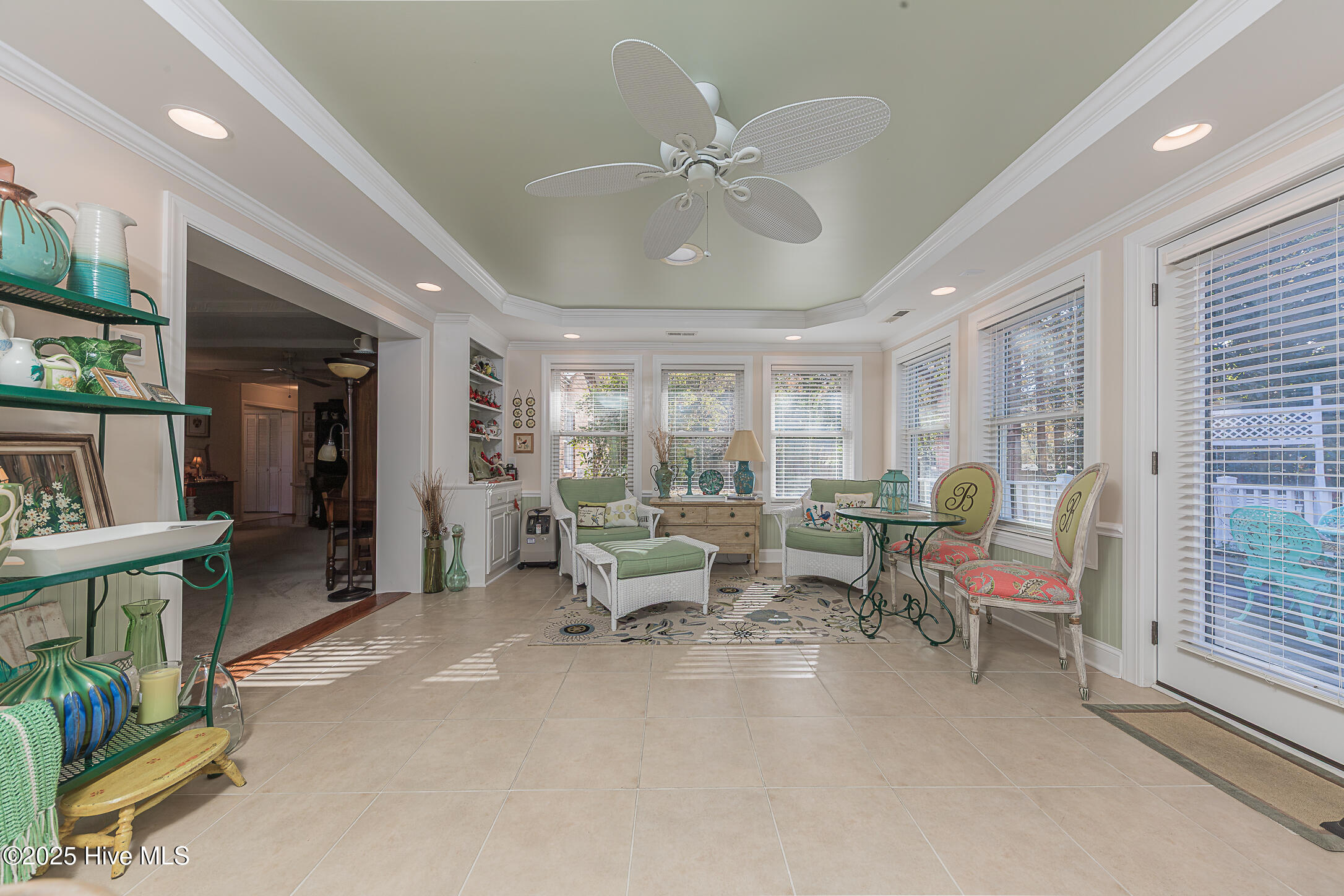 100542740 | Photo 20