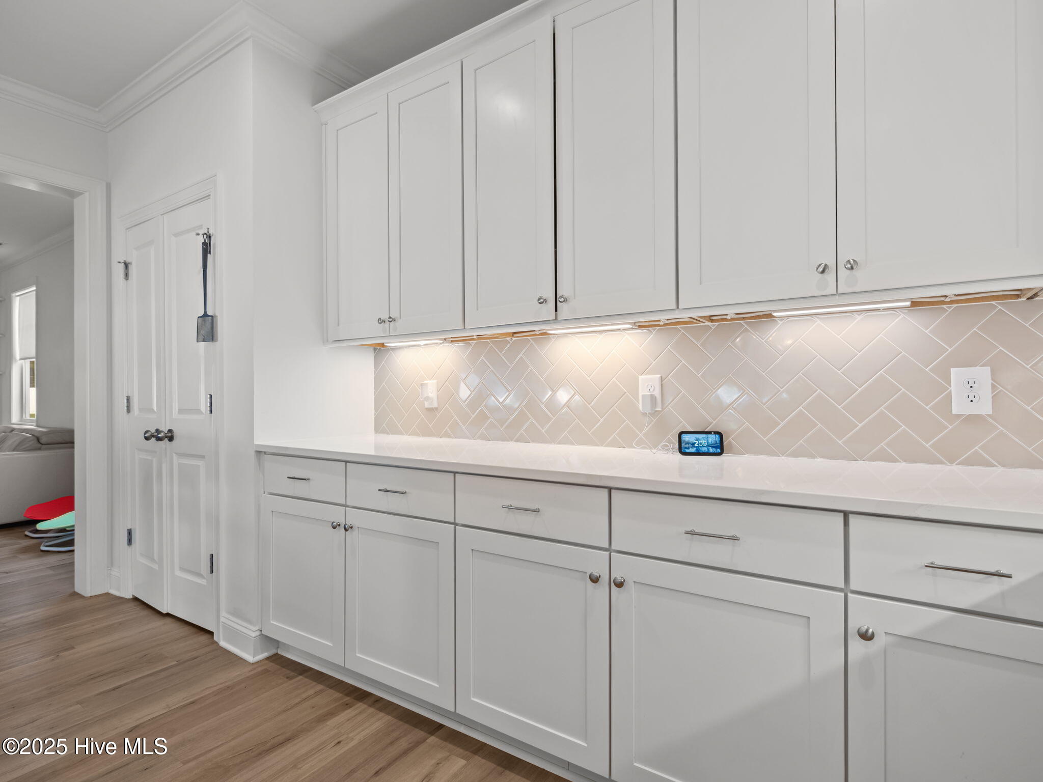 100534730 | Photo 15