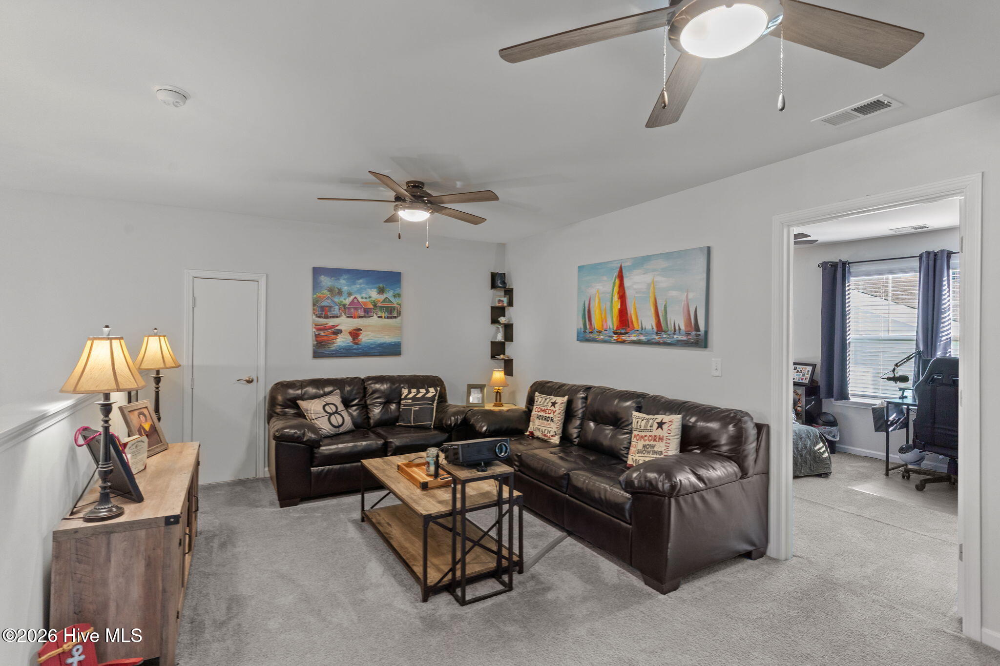 100550760 | Photo 33