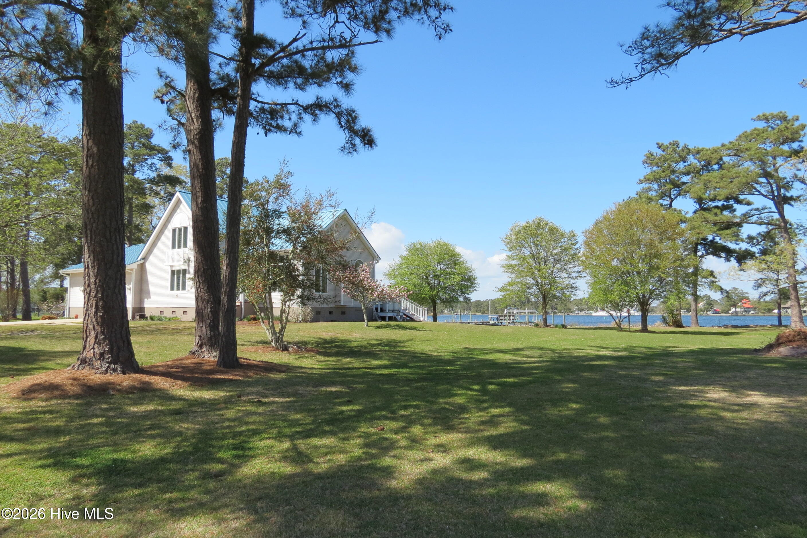 609 Mills Road,Oriental