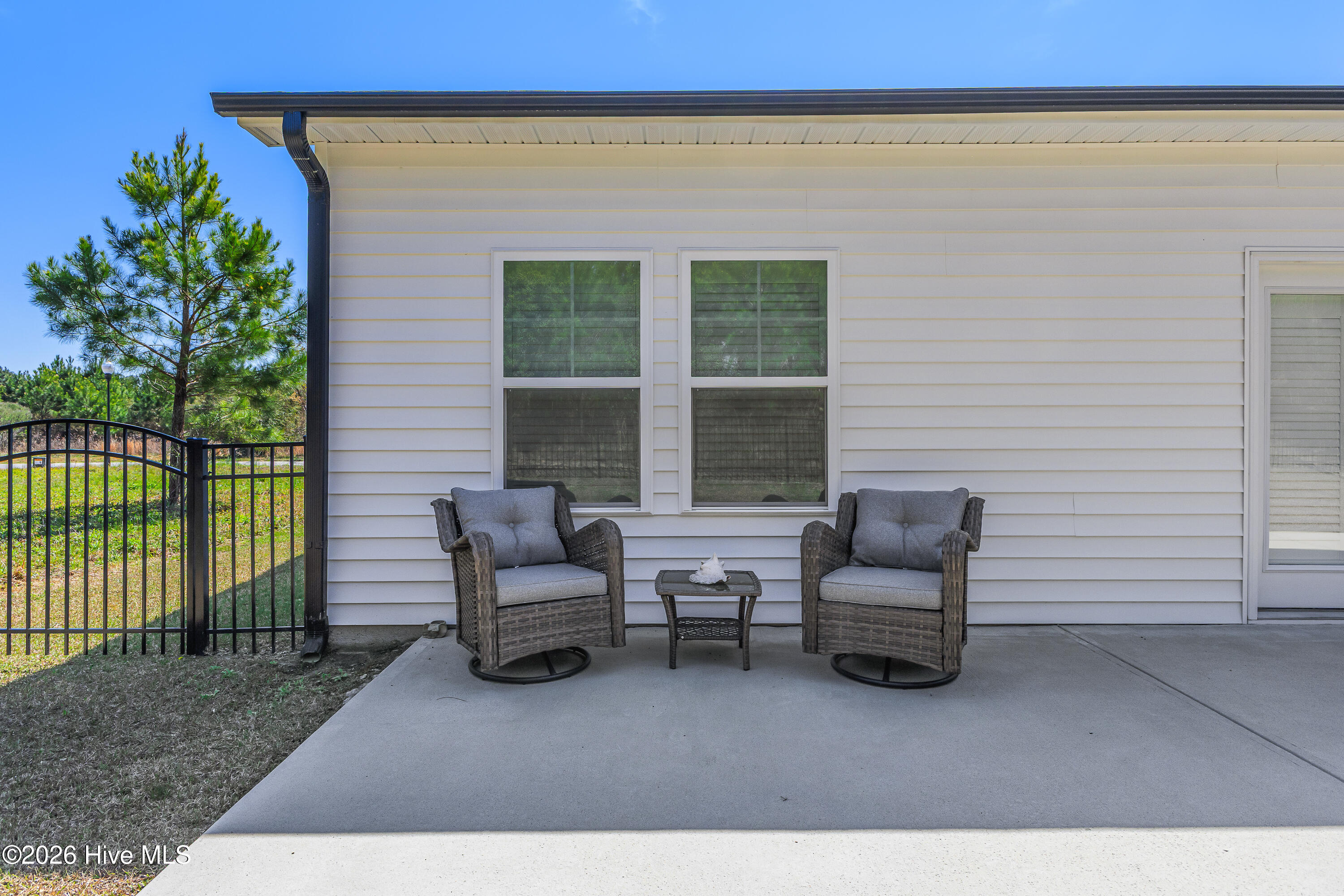 100562750 | Photo 33