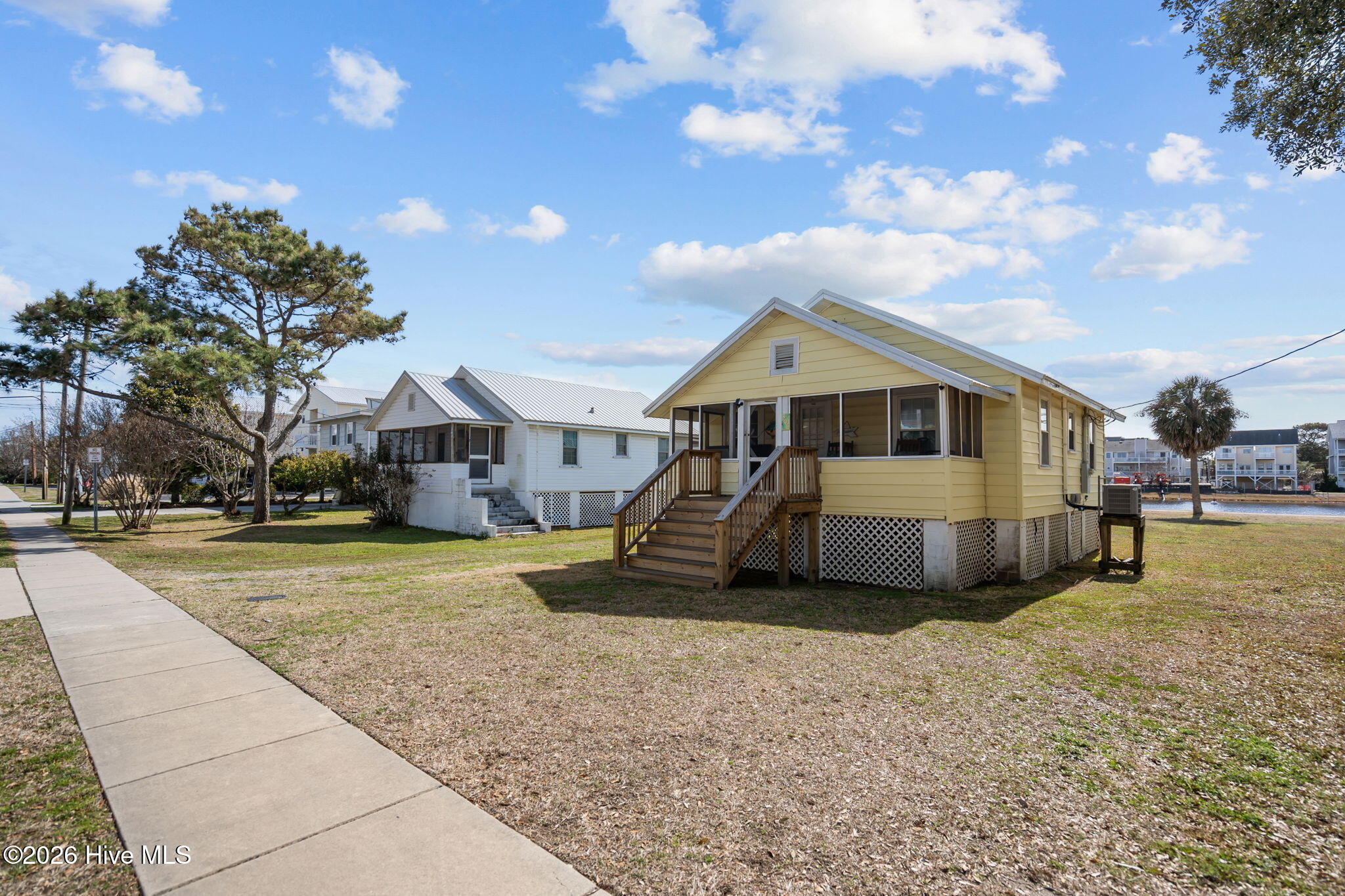 305 Atlanta Avenue, Carolina Beach, NC, 28428