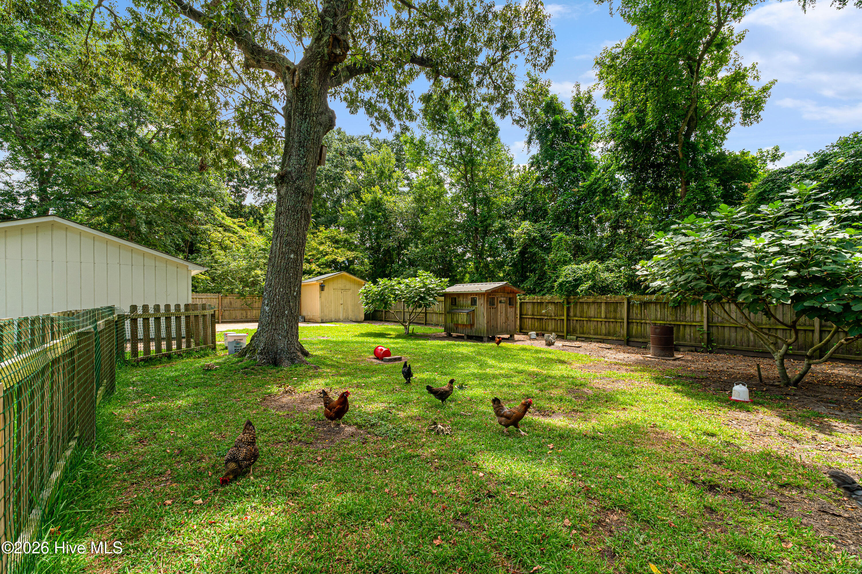 4111 Country Club Road,Morehead City
