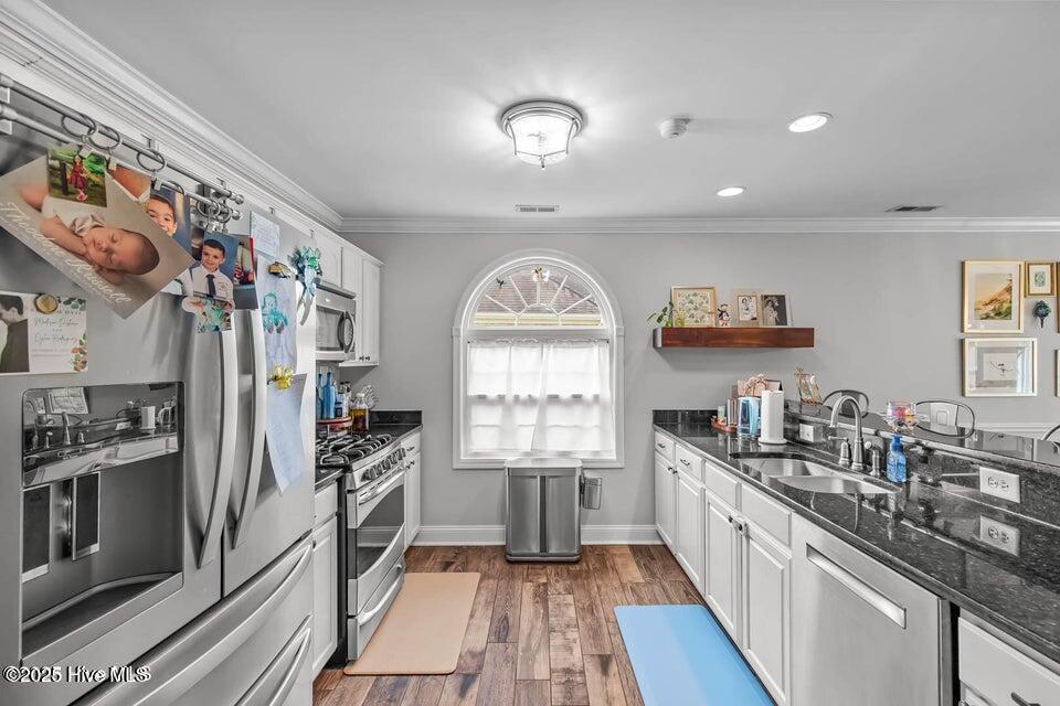 100554498 | Photo 24