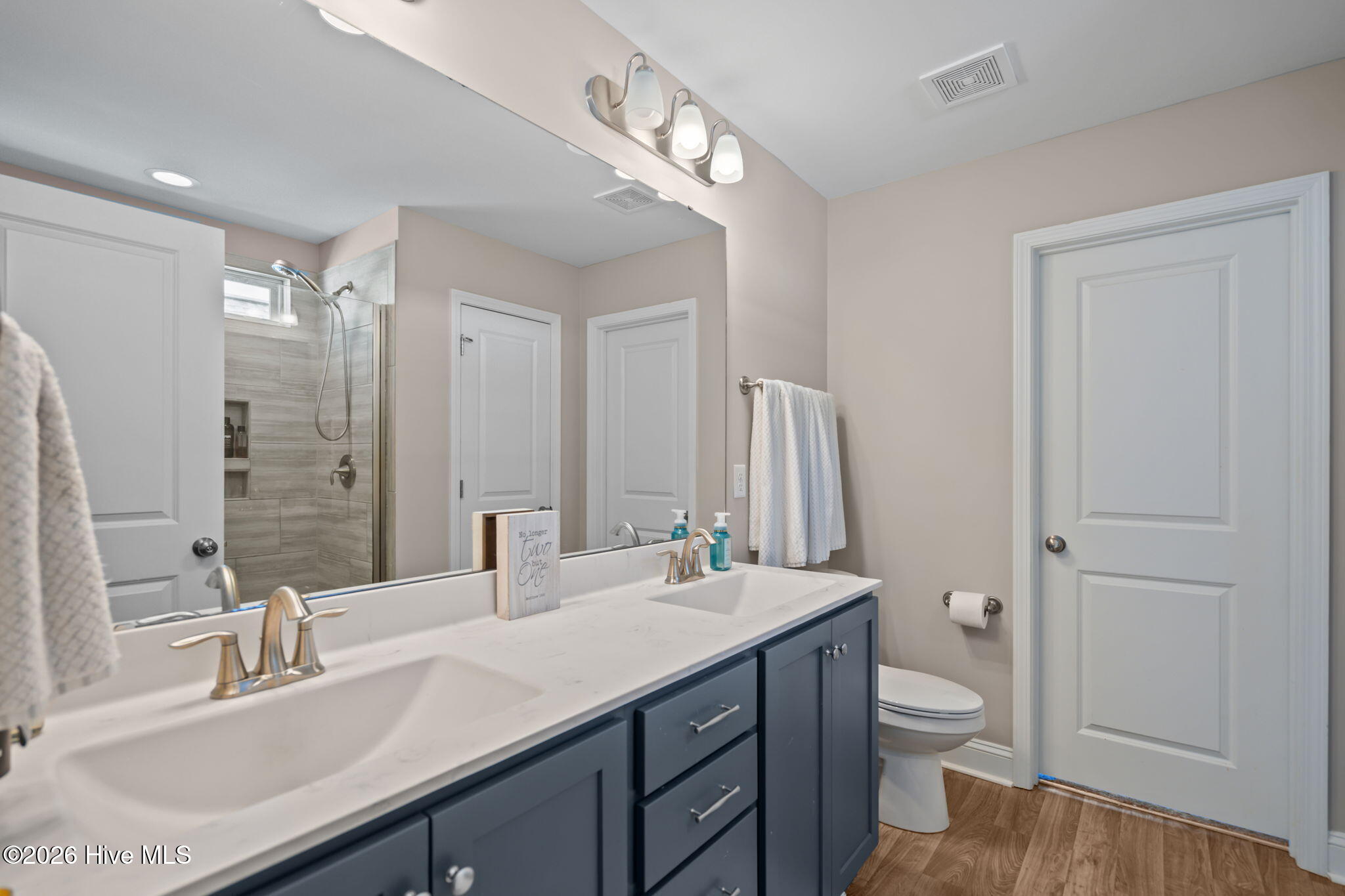 100552684 | Photo 22