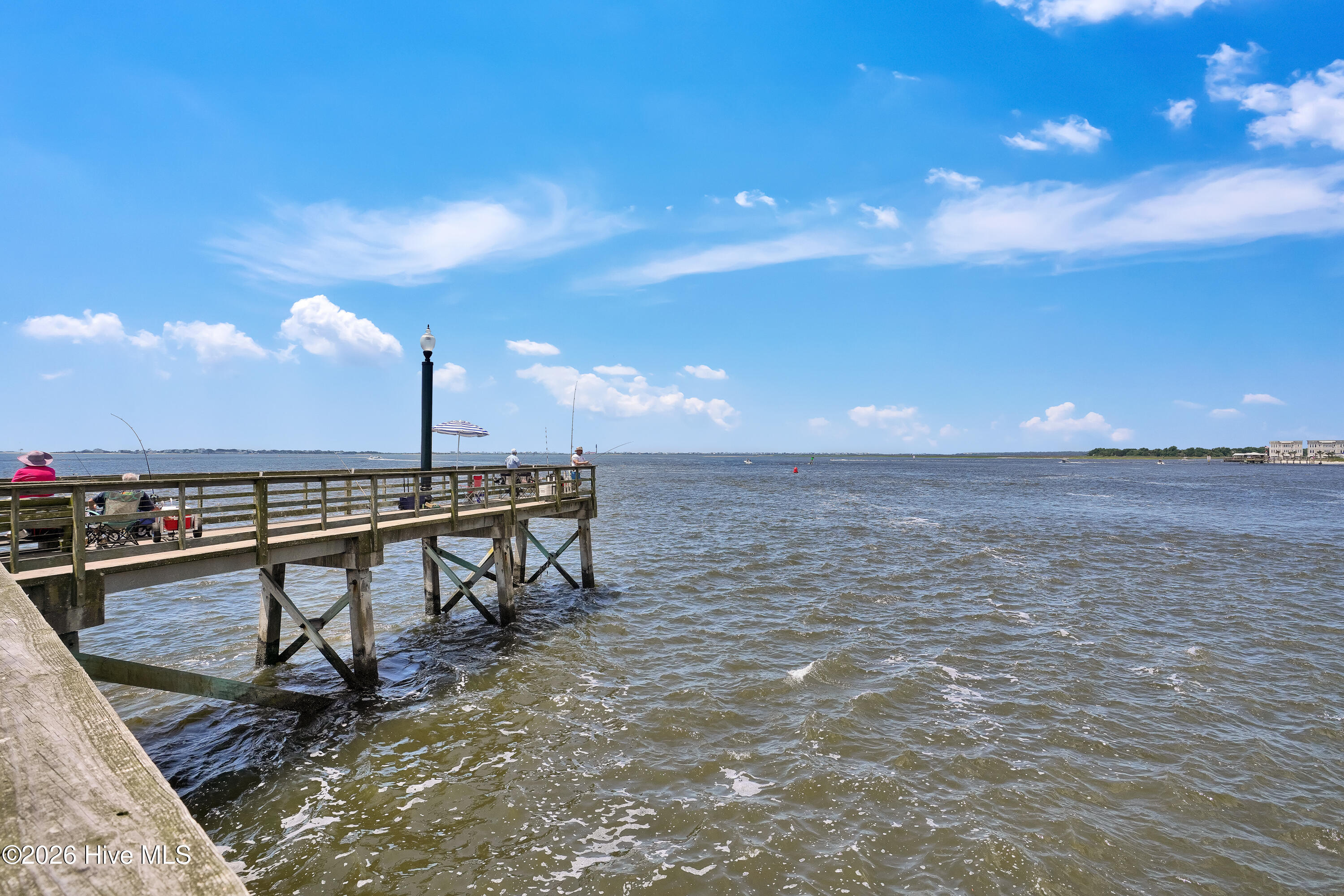 100543554 | Photo 72