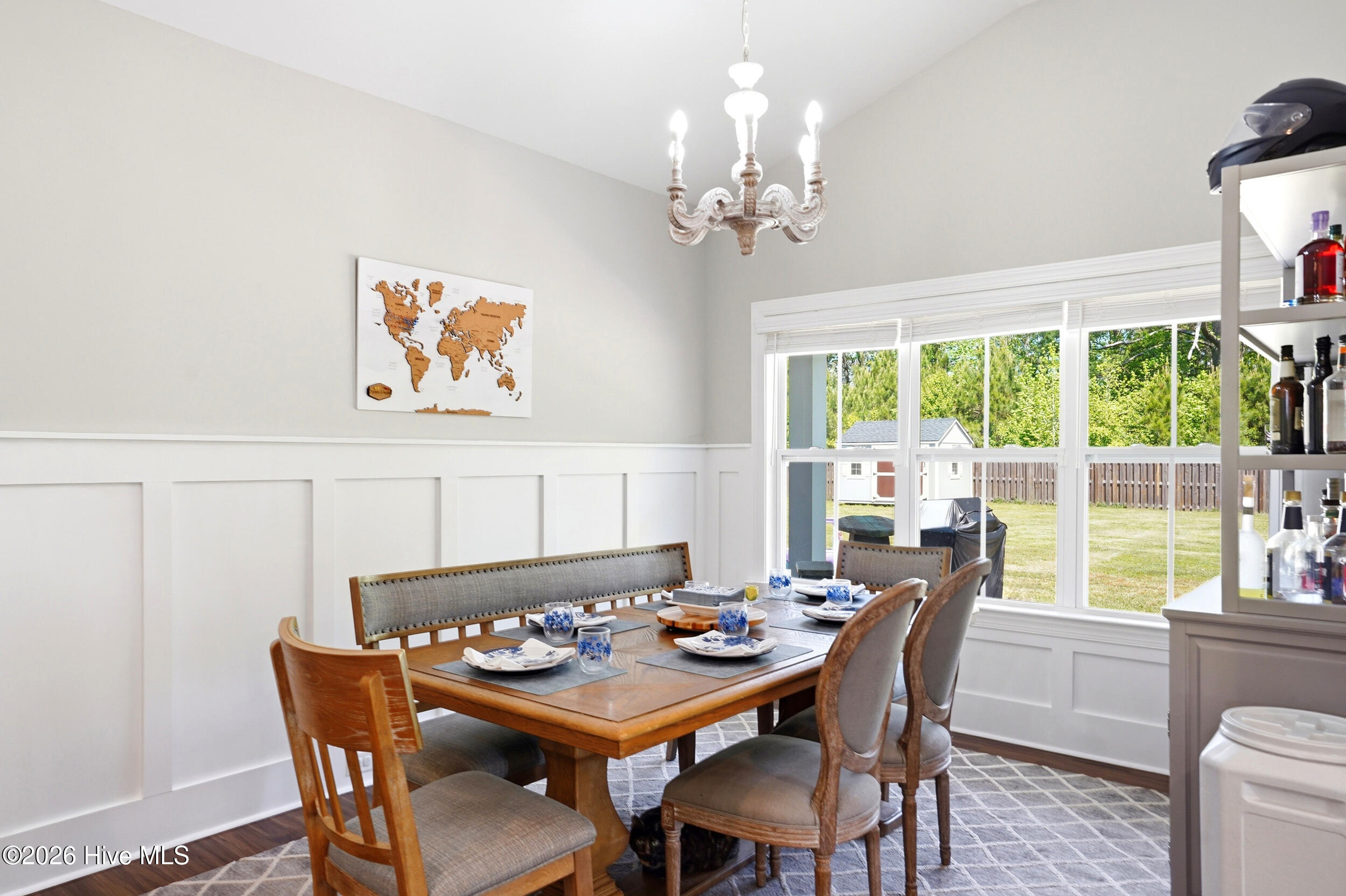 100569213 | Photo 16