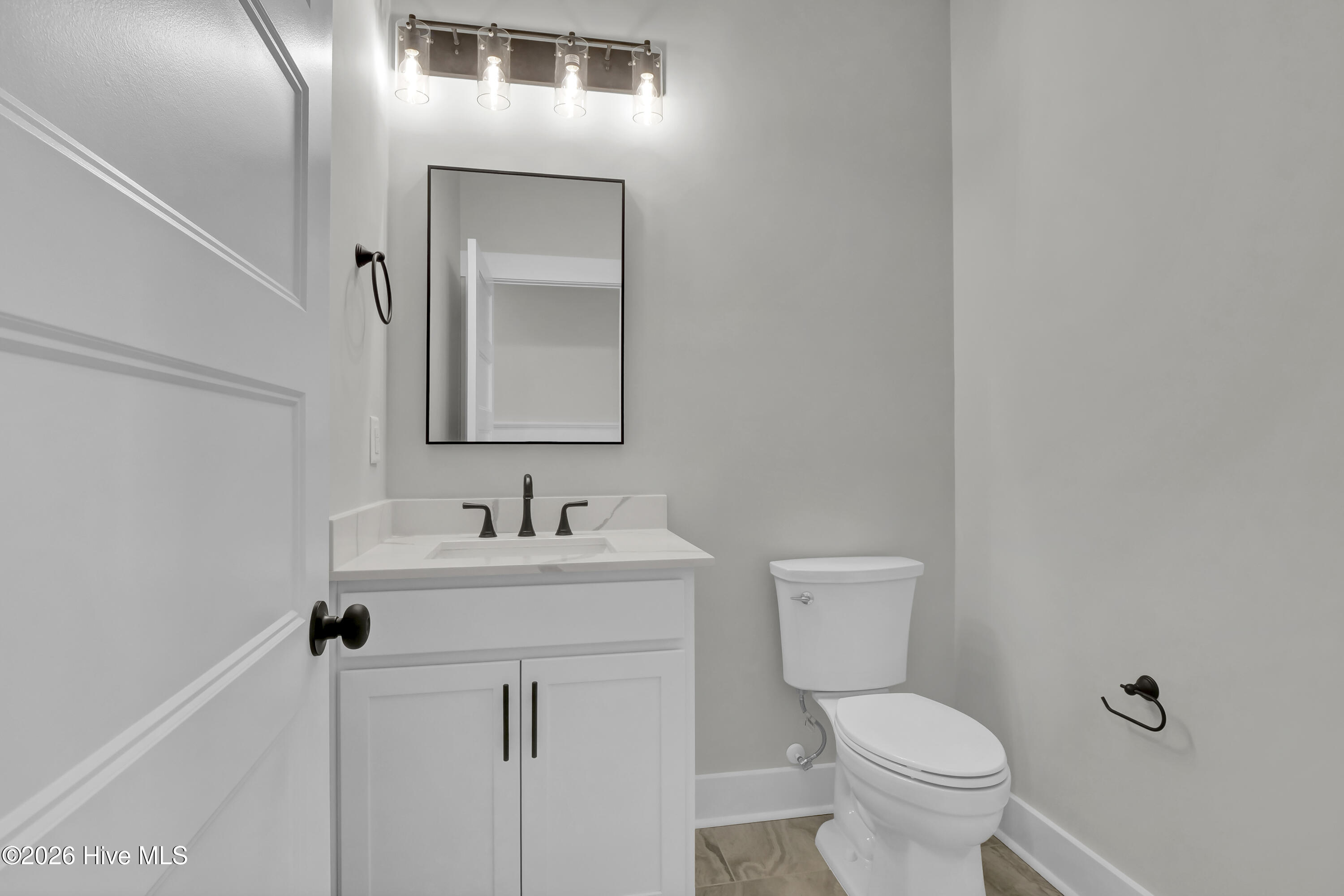 100553598 | Photo 20