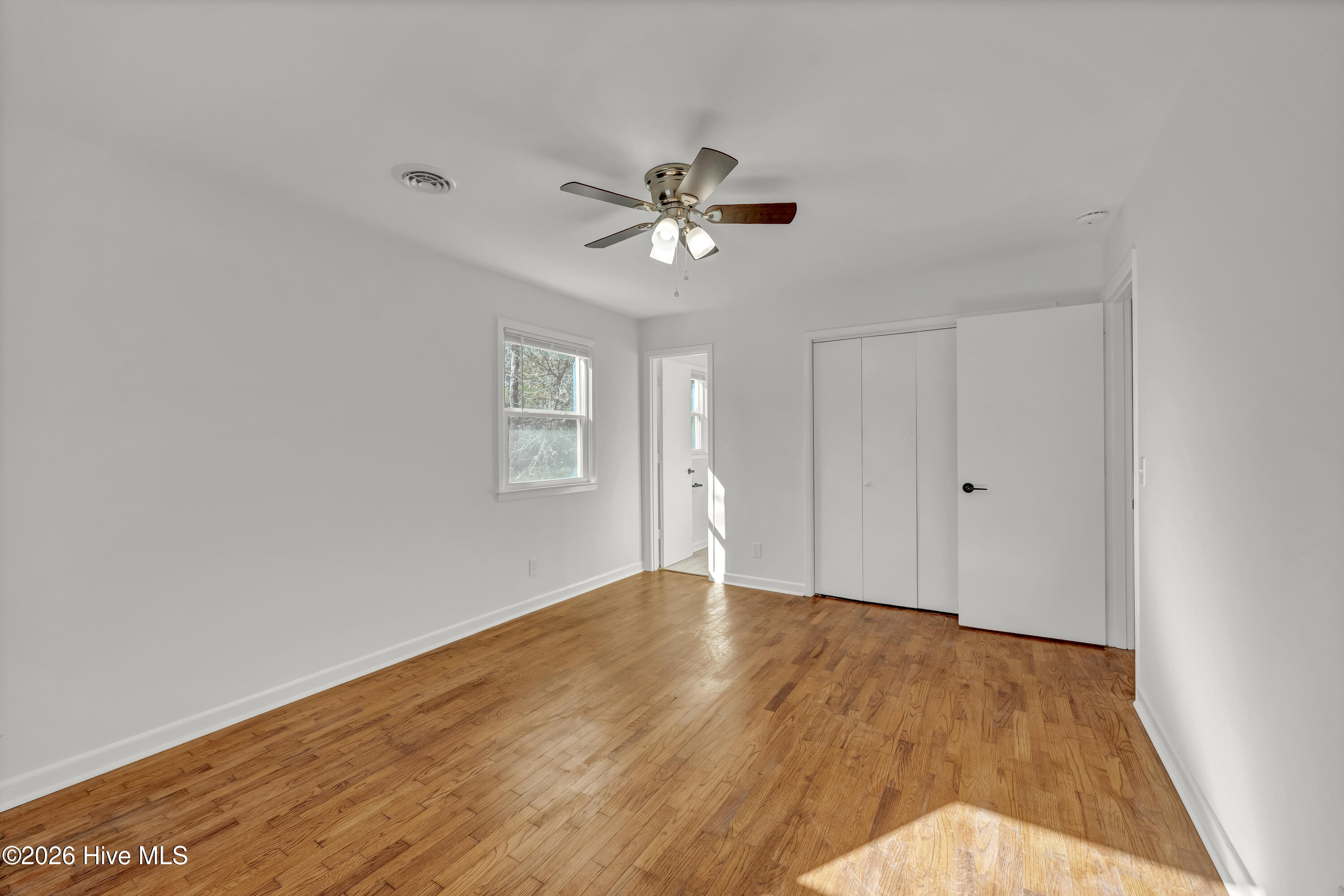 100555312 | Photo 10