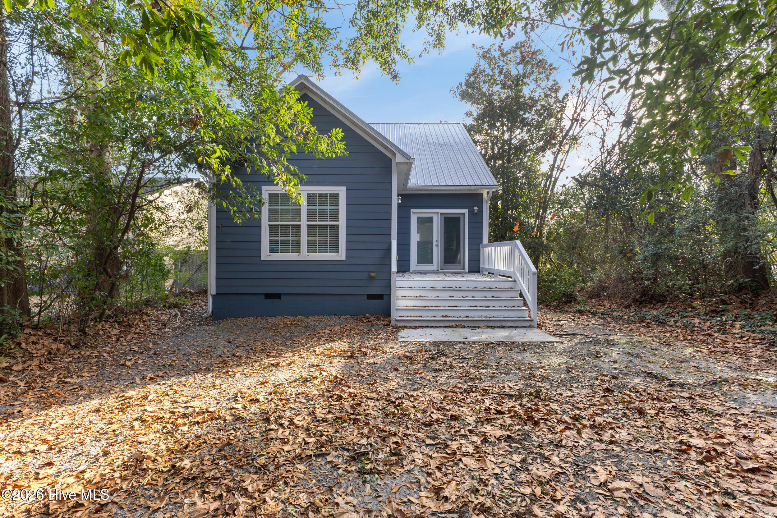 100548014 | Photo 28