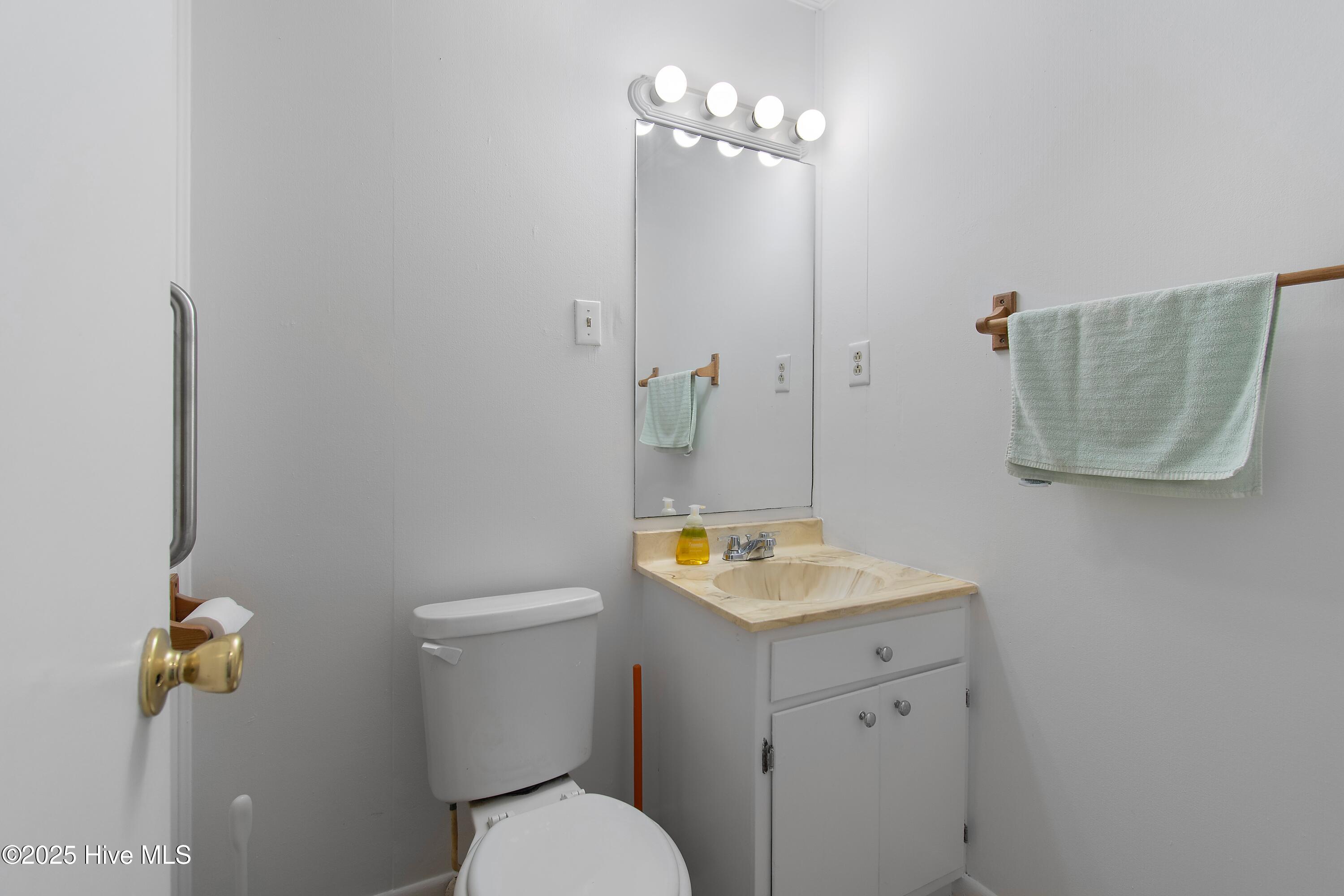 100542544 | Photo 15