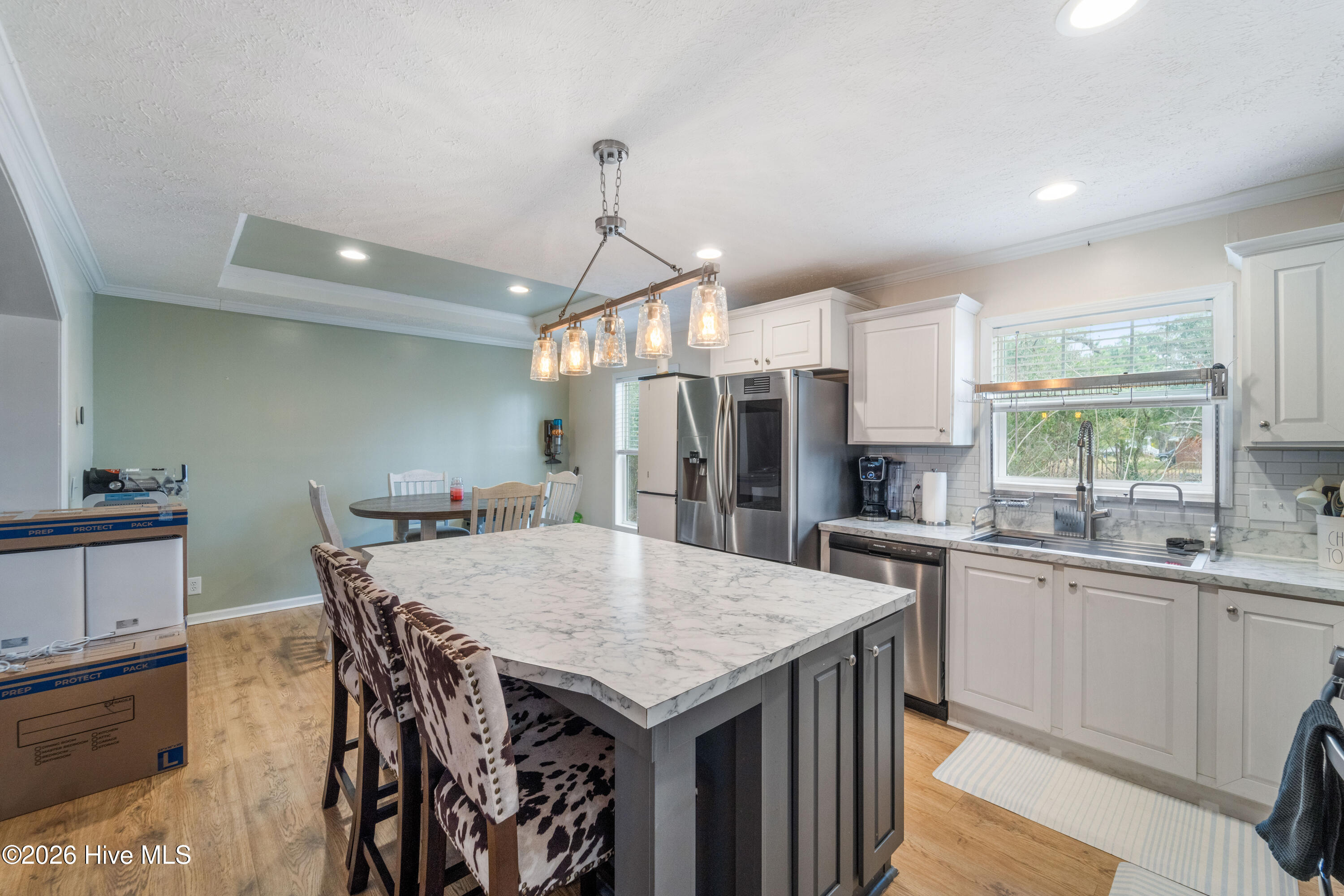 100547365 | Photo 18