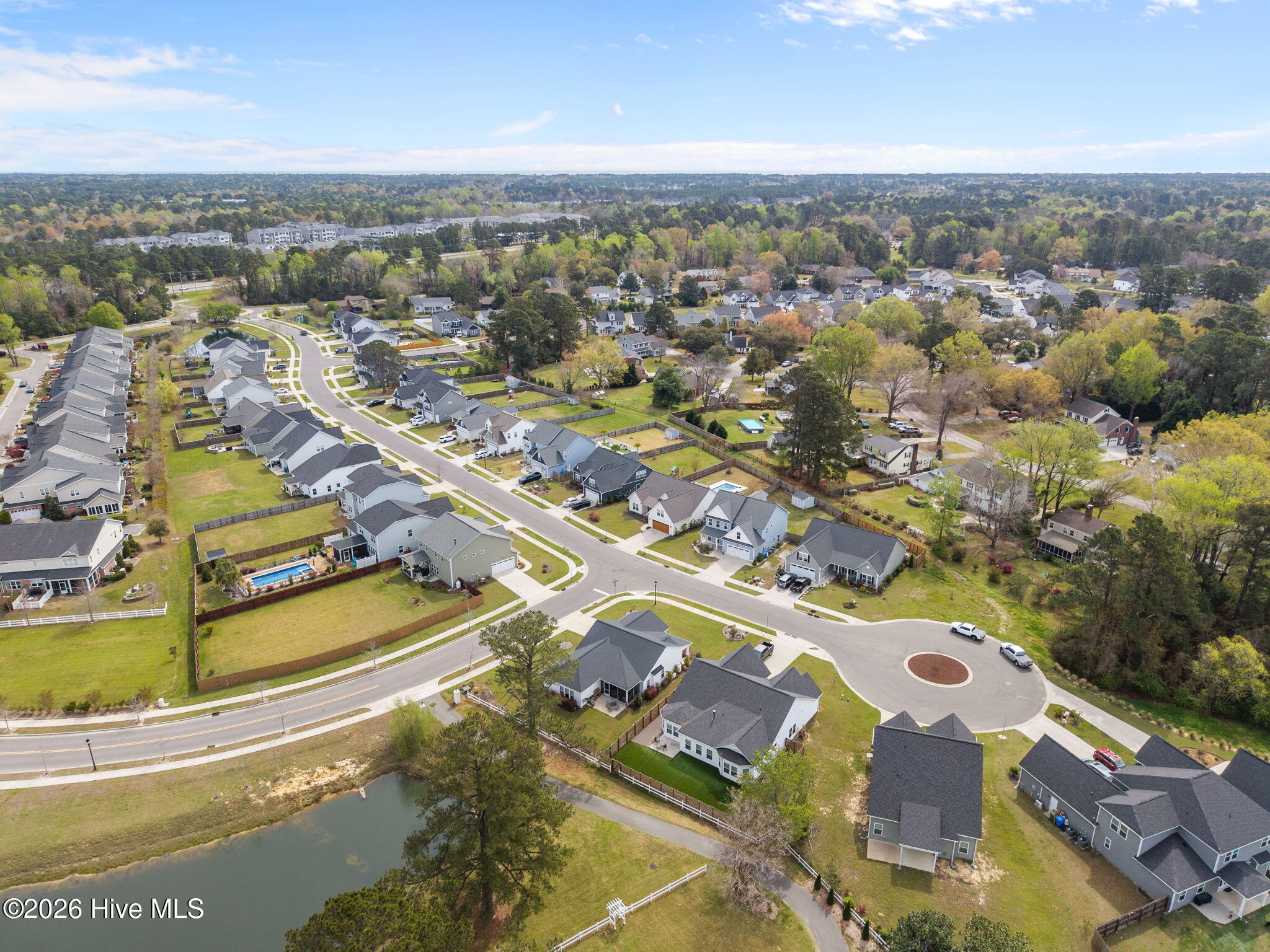 100562653 | Photo 62