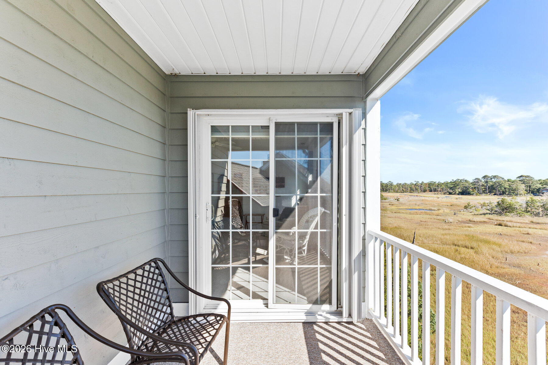 100558042 | Photo 52