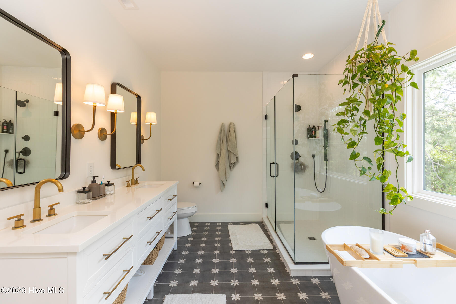 primary bath1