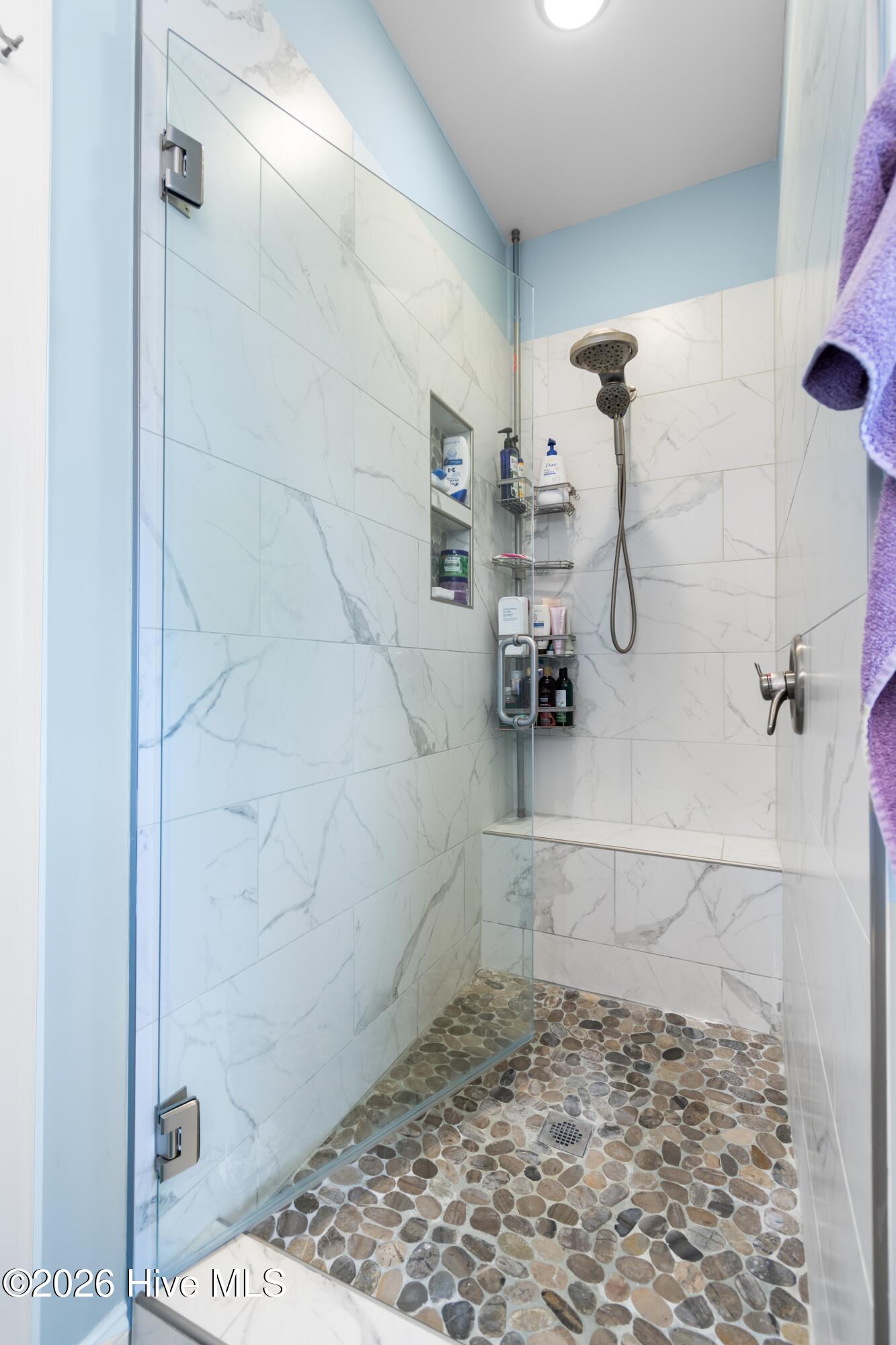 100548806 | Photo 29