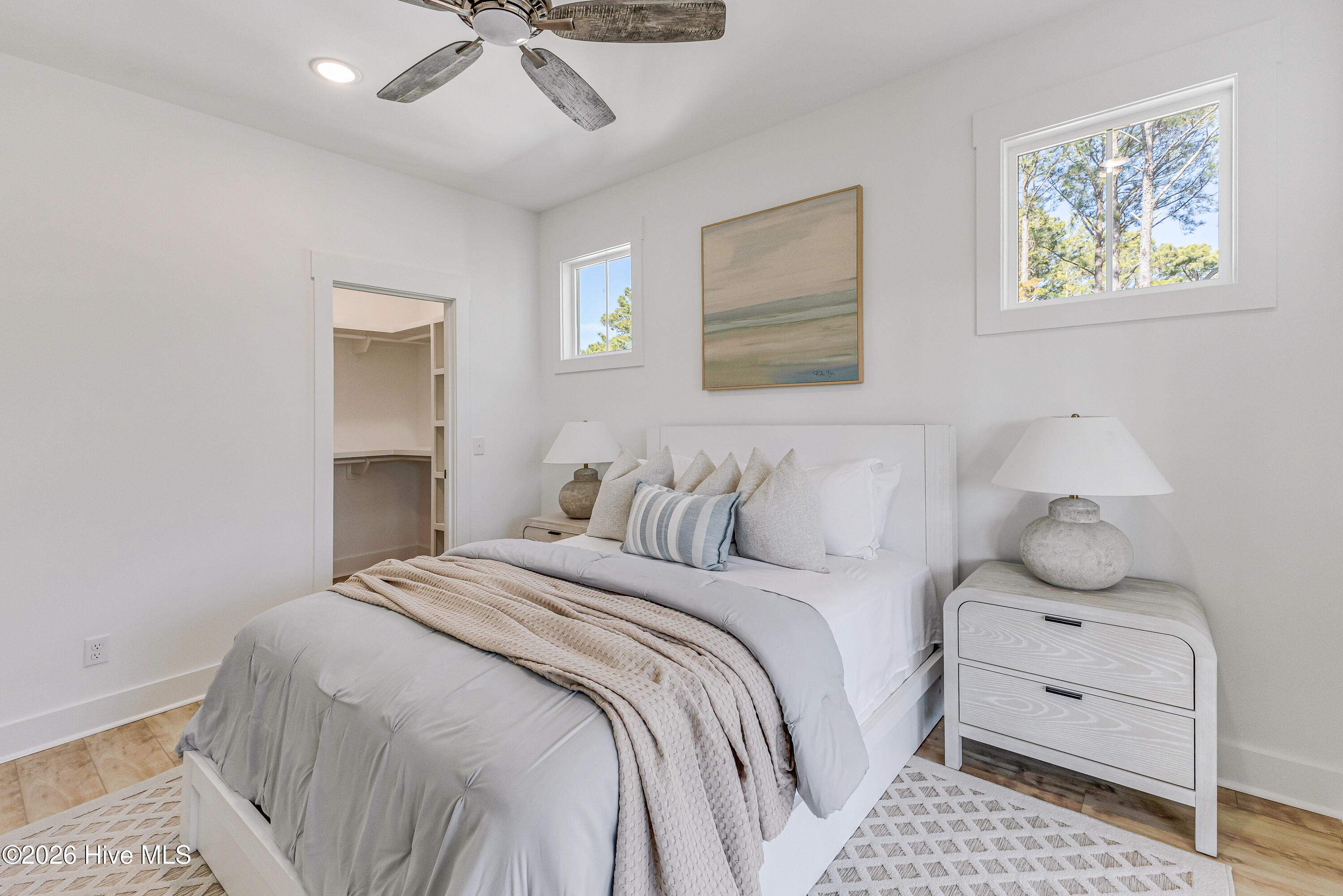 100534543 | Photo 22