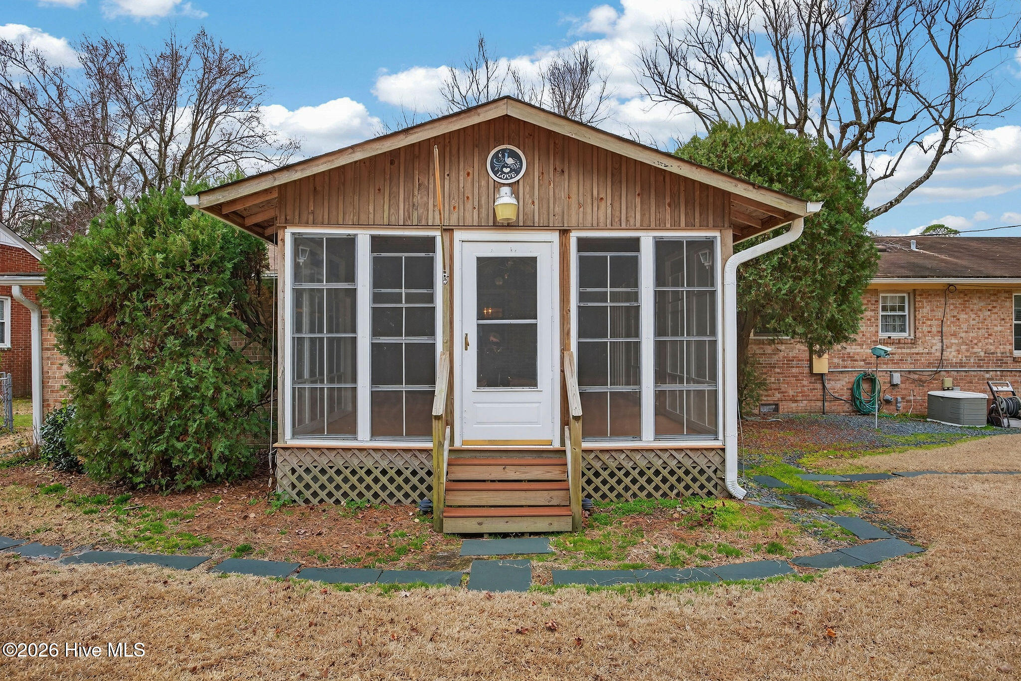 100556138 | Photo 10