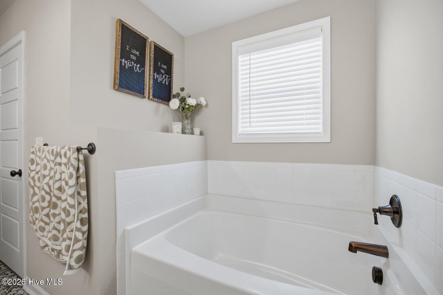 100567479 | Photo 28