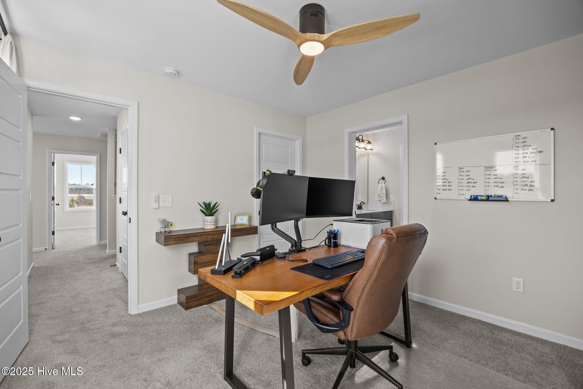 100545459 | Photo 21