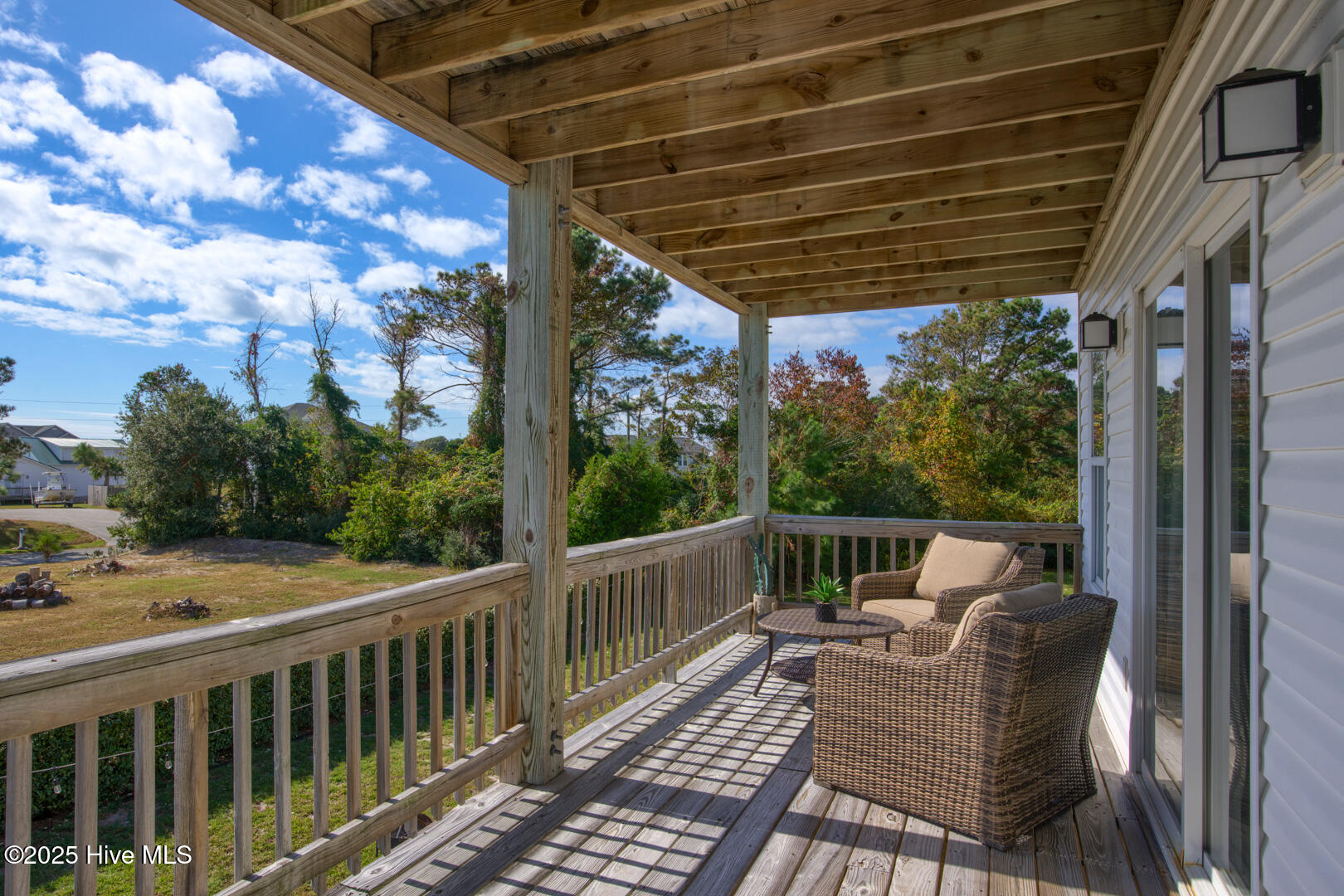 100535257 | Photo 52