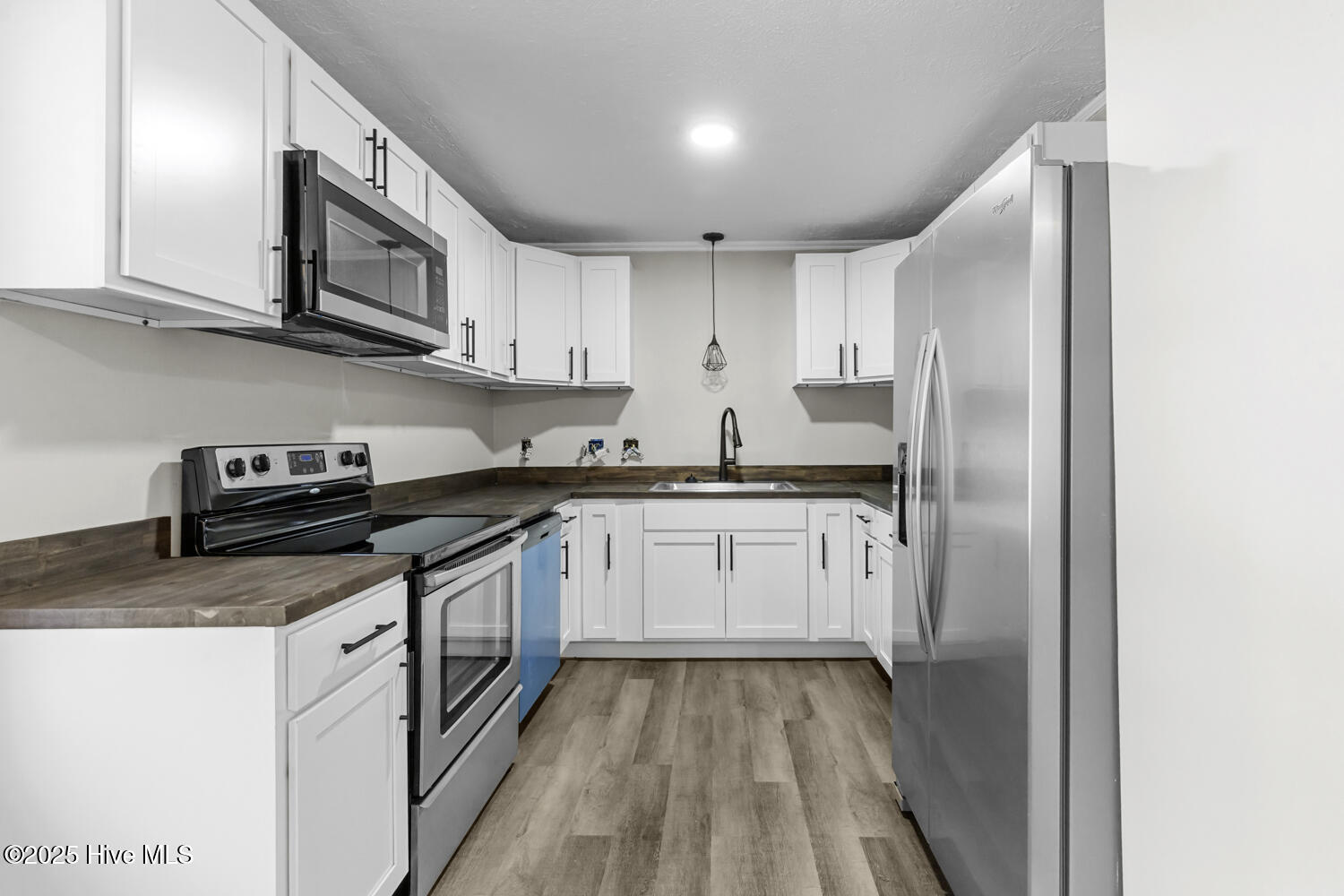 100549981 | Photo 10