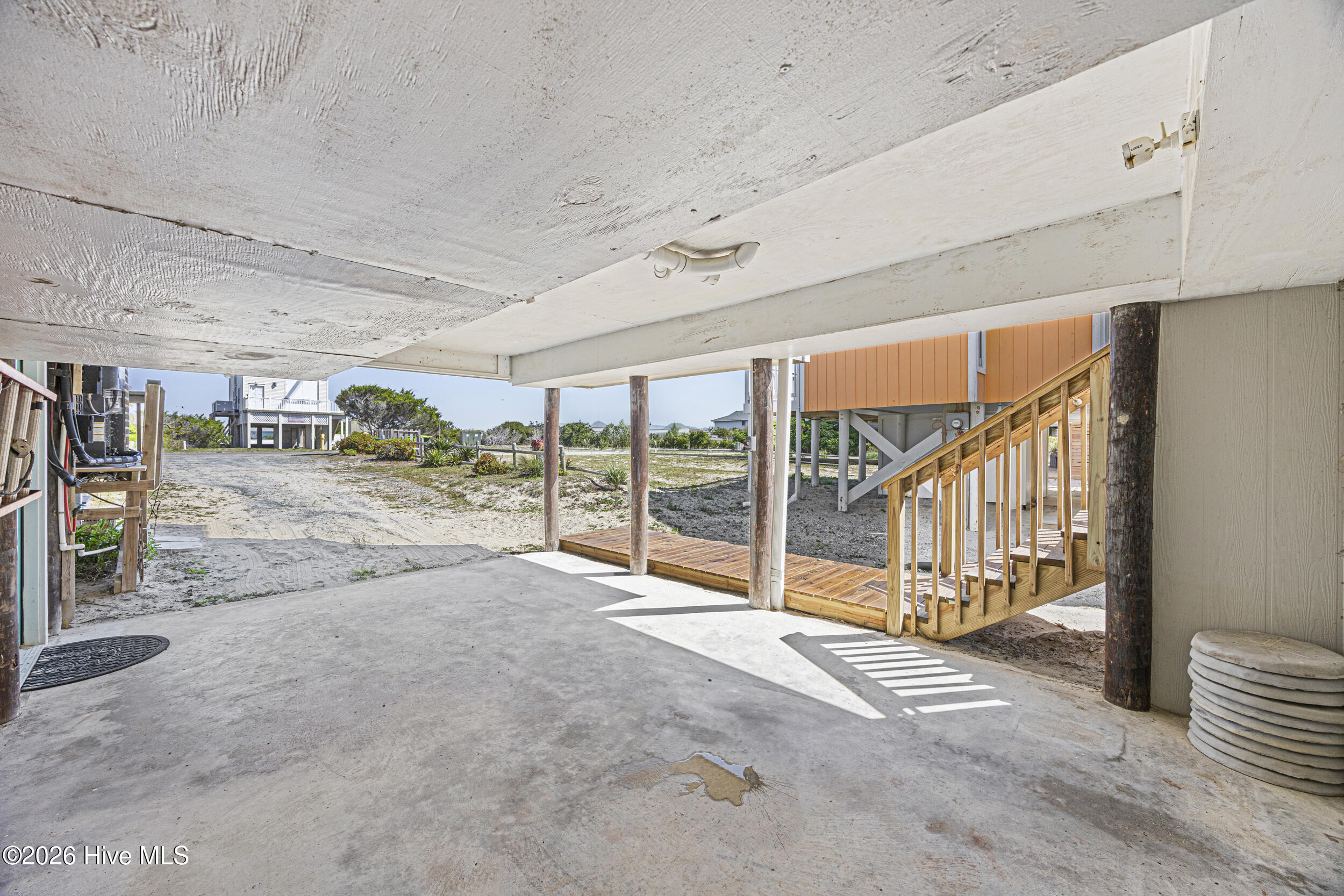 100568545 | Photo 59