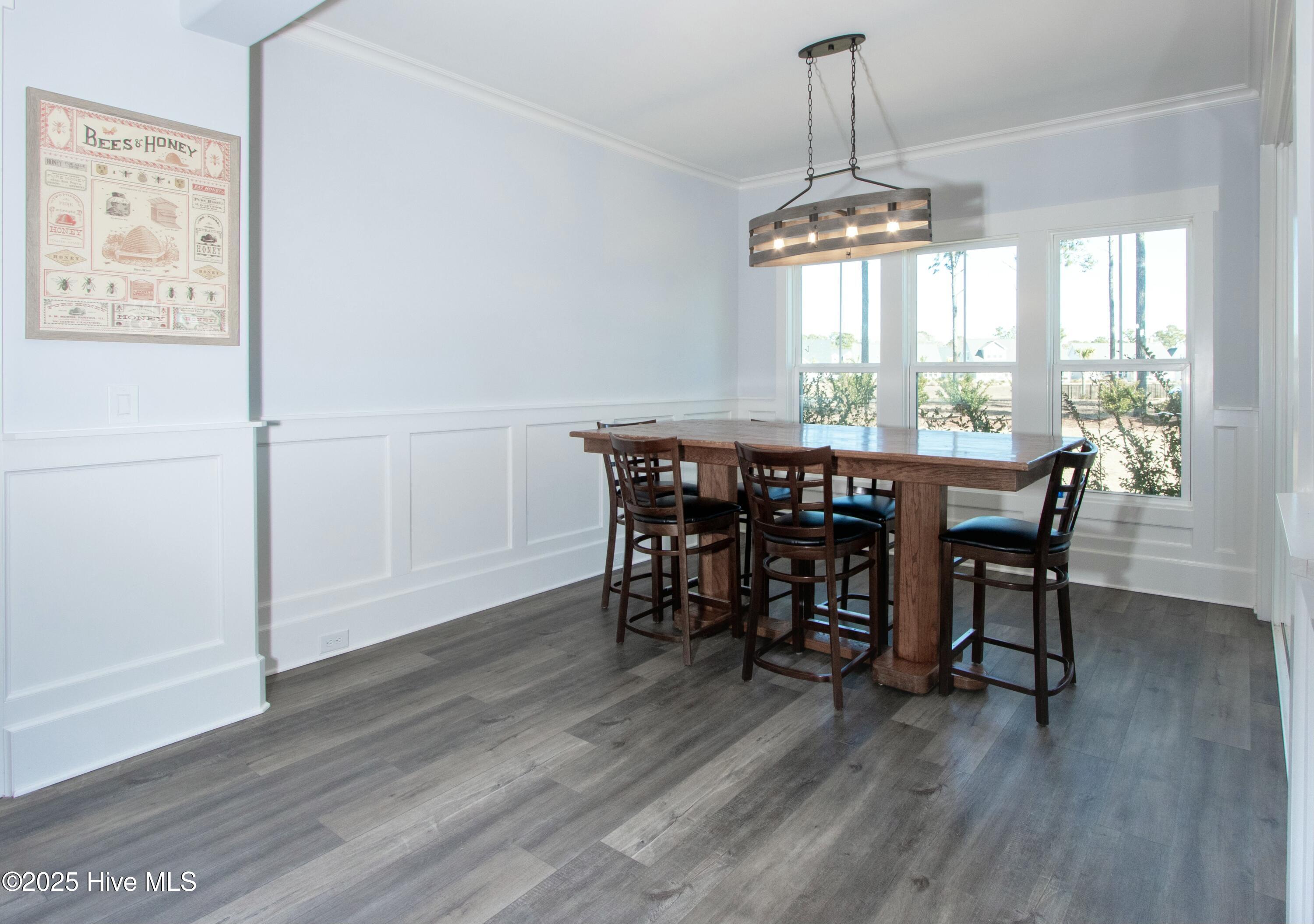 100489115 | Photo 11