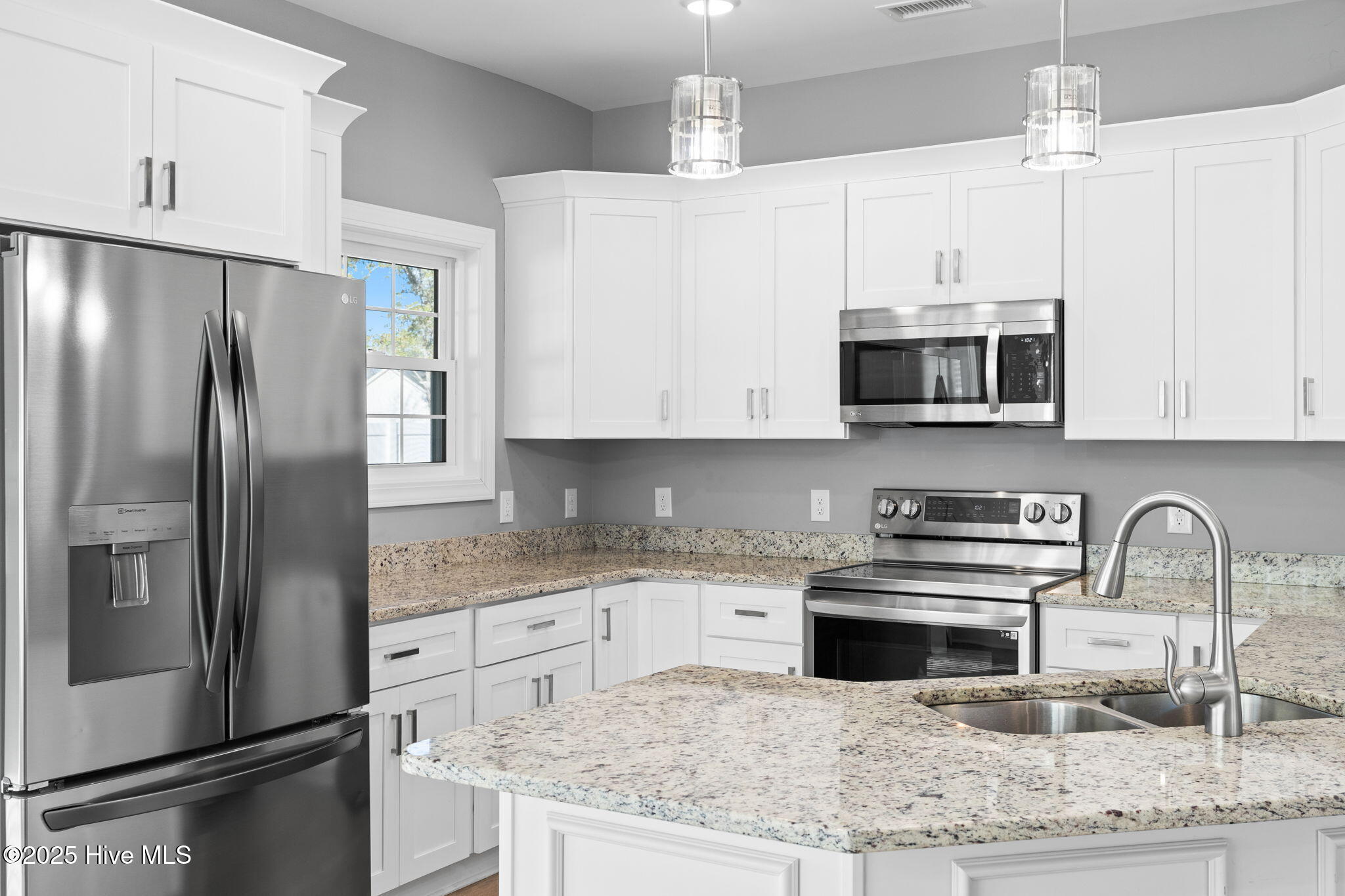 100544507 | Photo 21