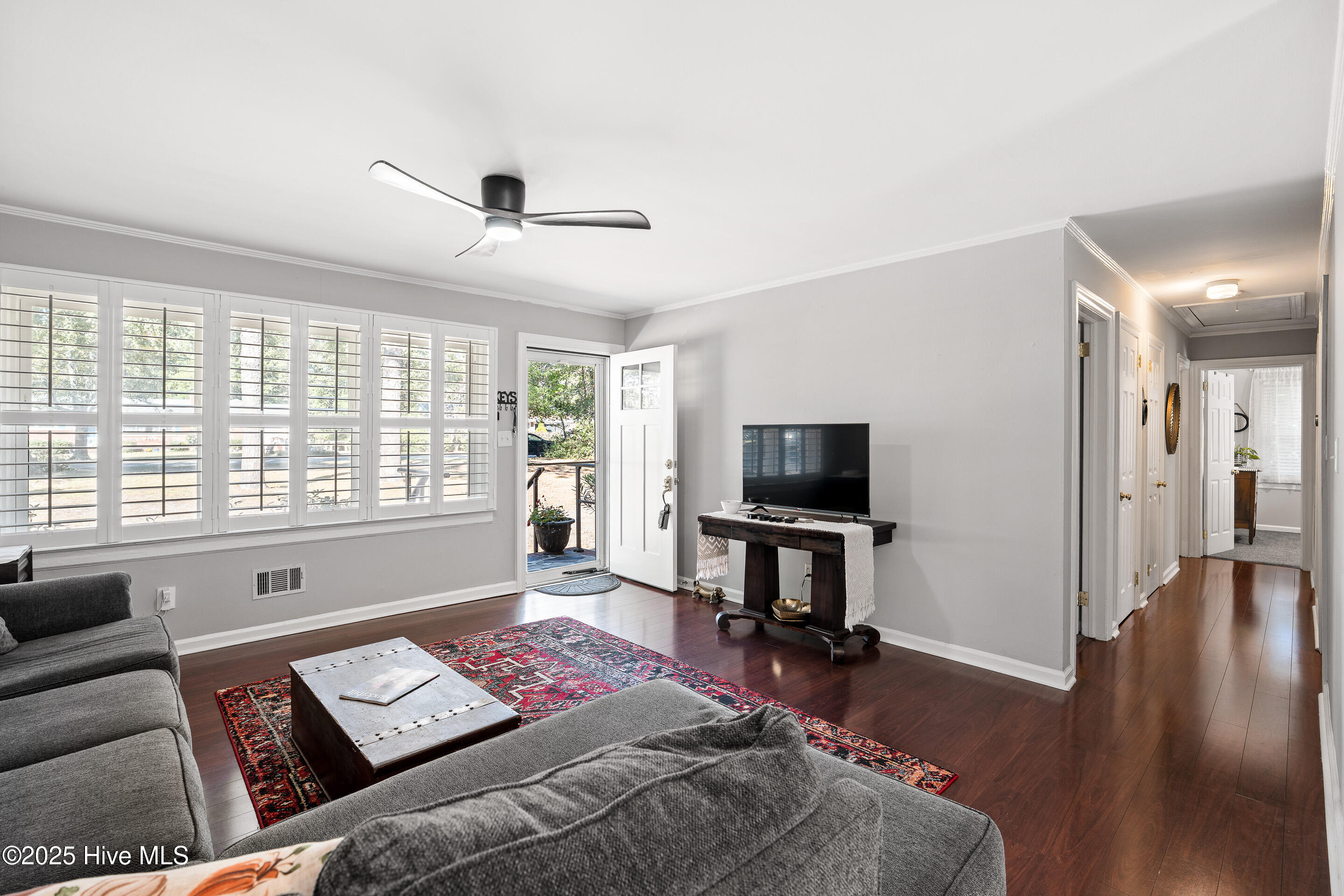 100539924 | Photo 11