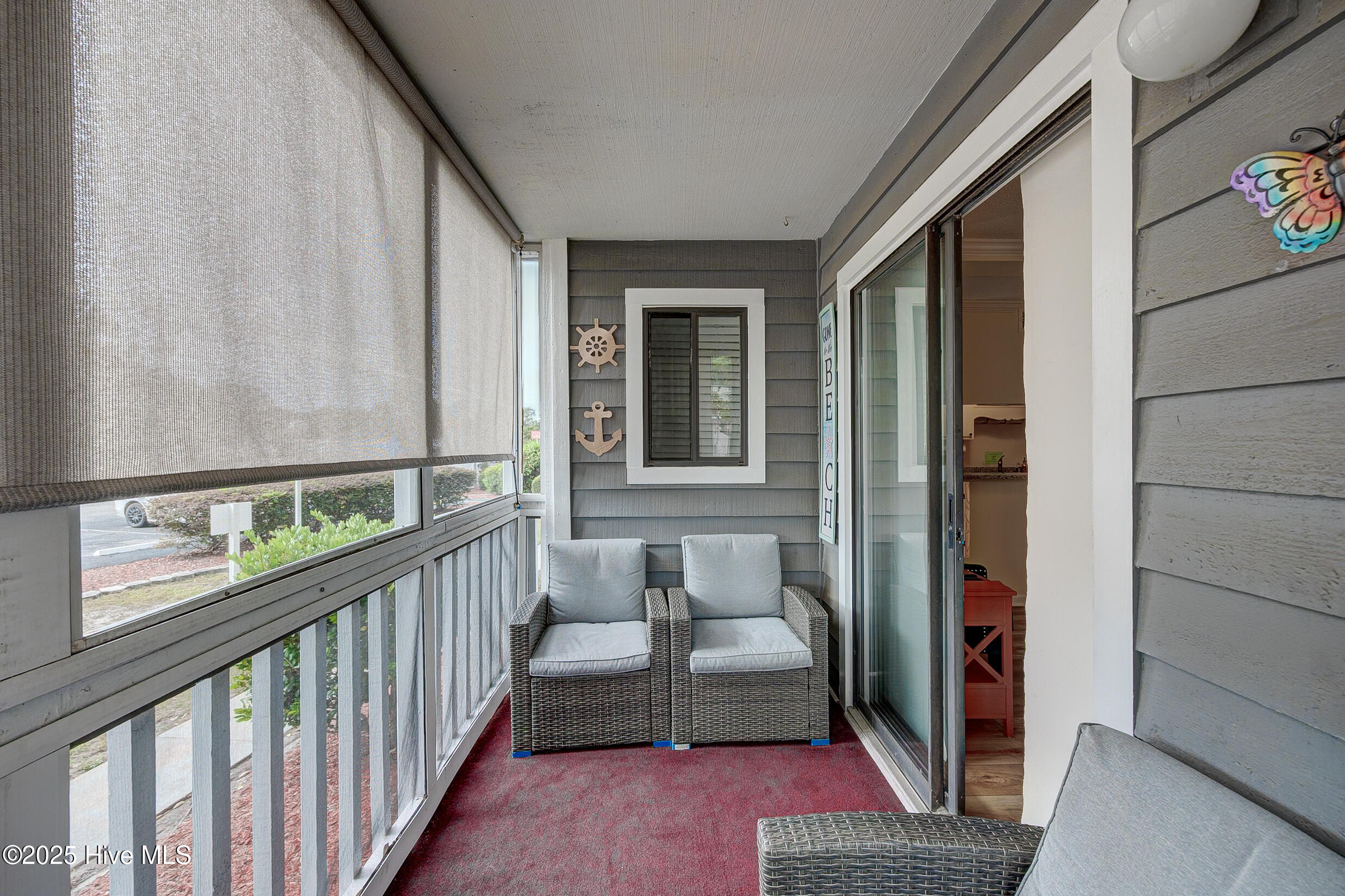 100535868 | Photo 32