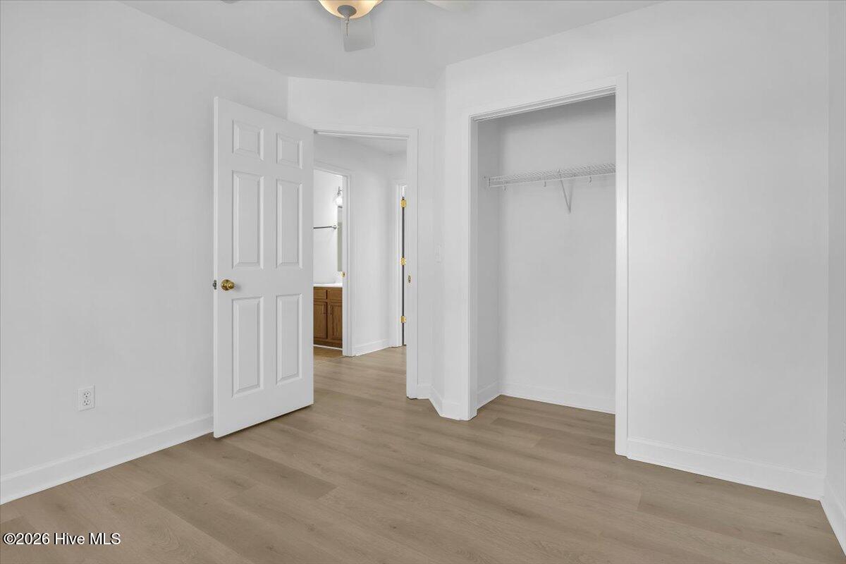 100547444 | Photo 15