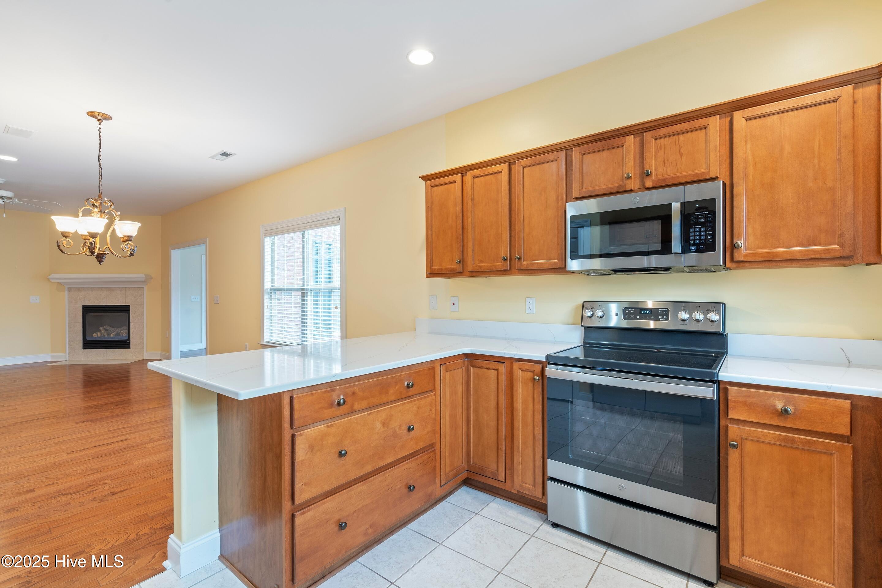 100532046 | Photo 10