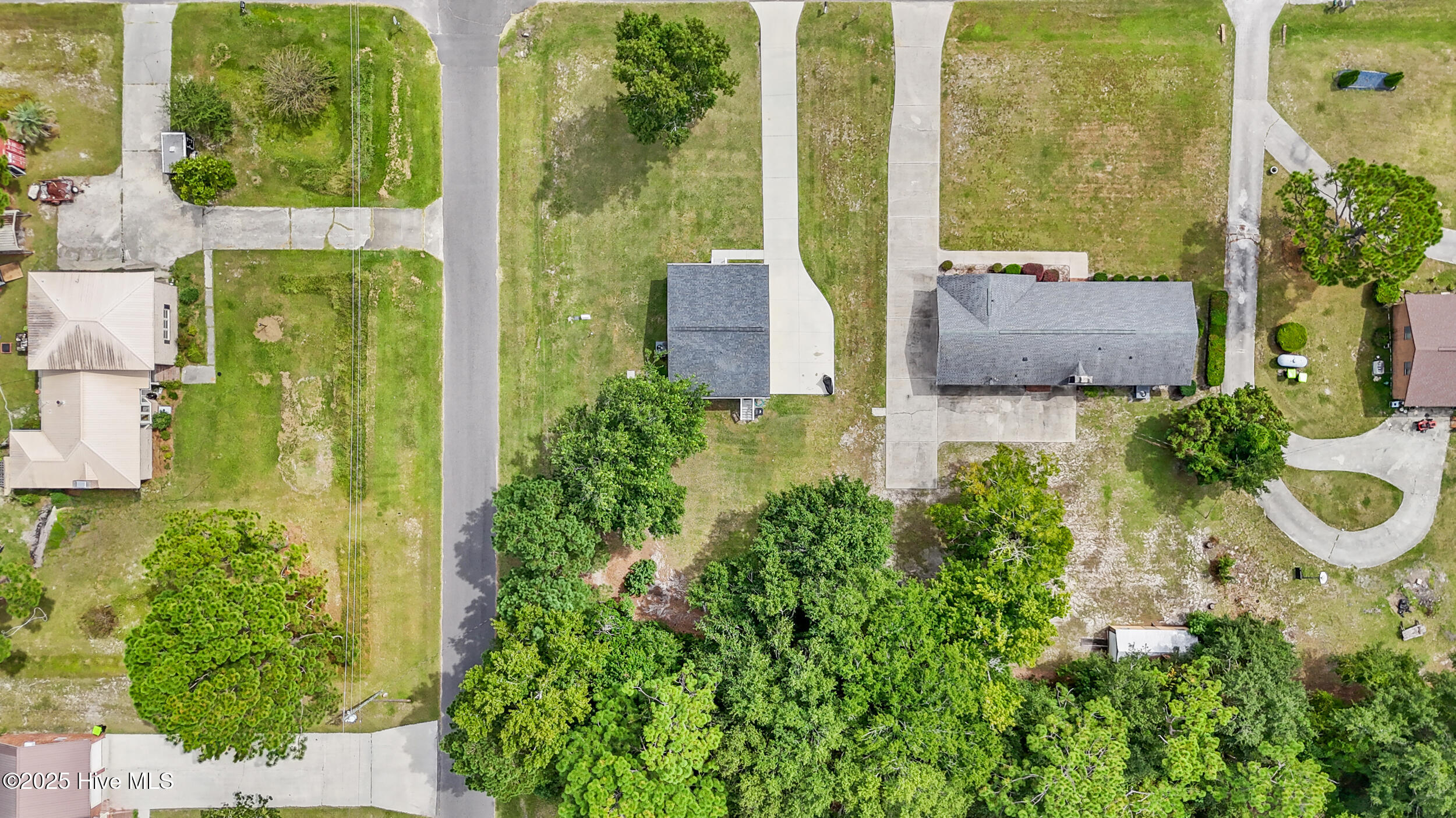 100530805 | Photo 24