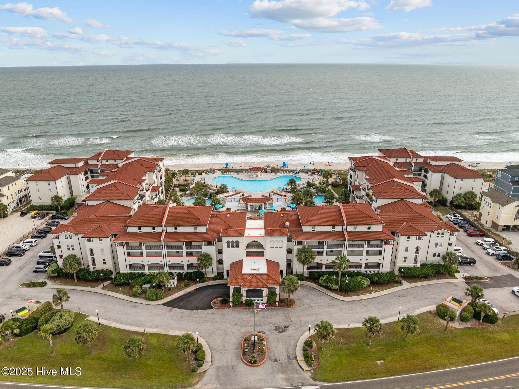 100536613 | Photo 30