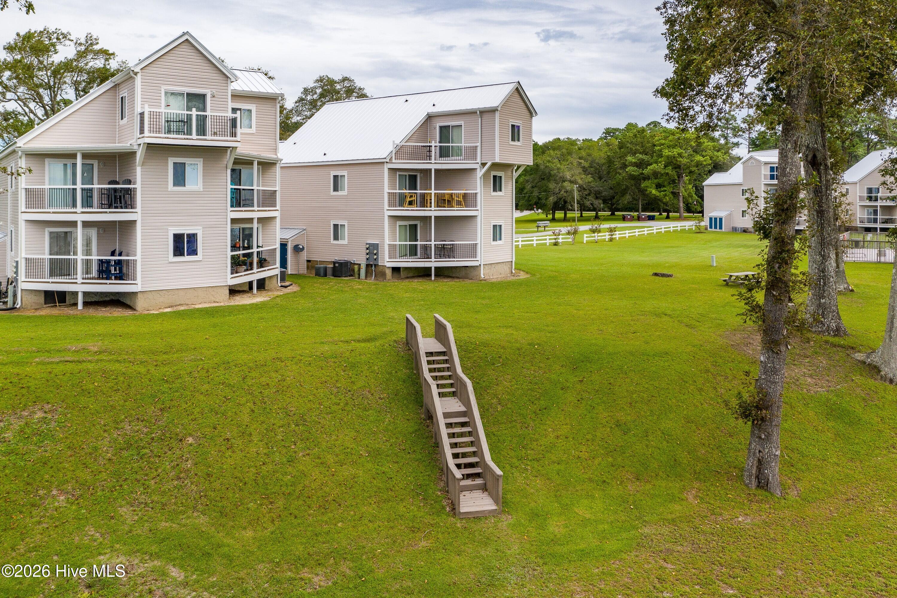 89 Country Club Drive Apt H2,Minnesott Beach