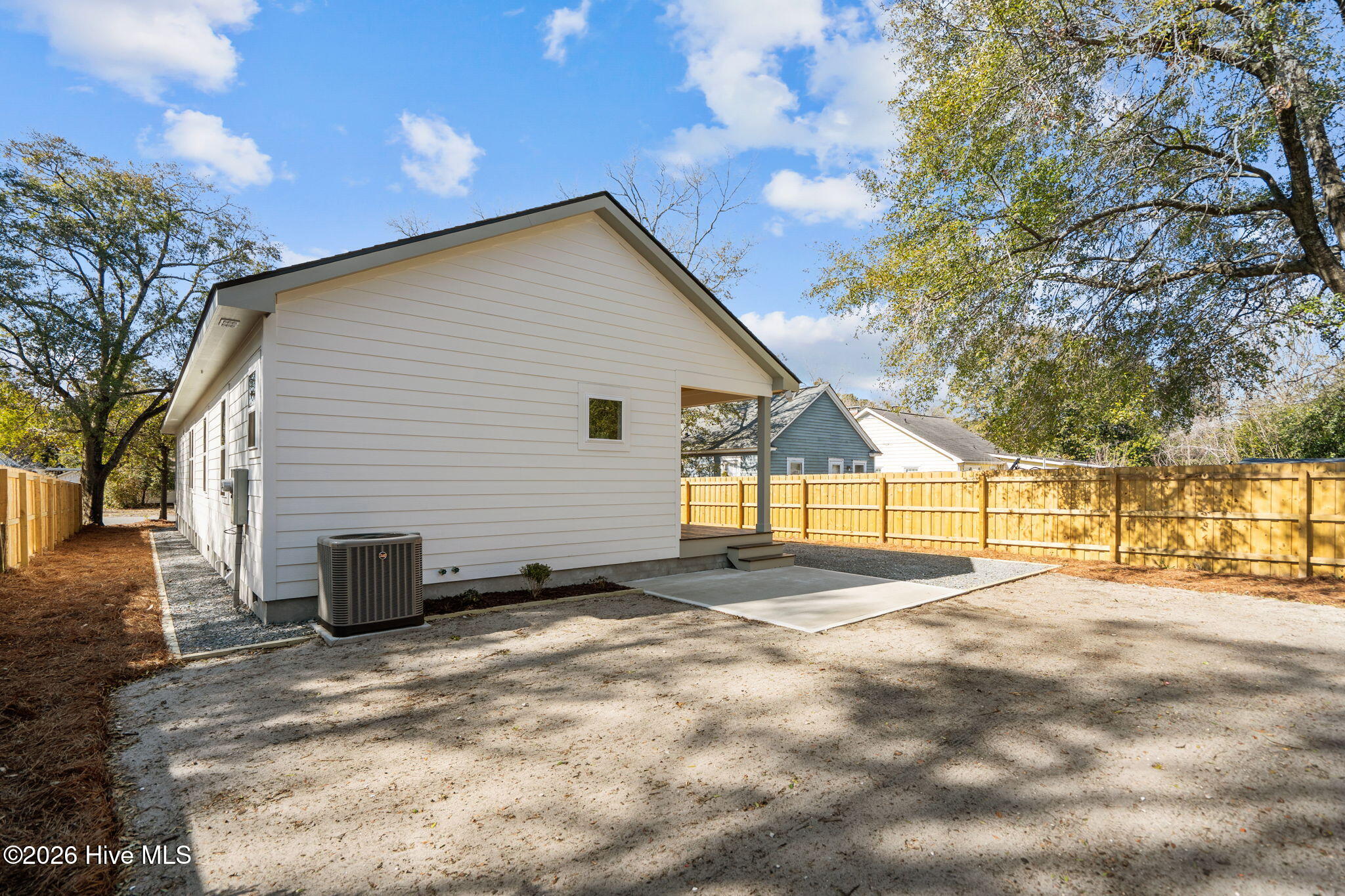 100553901 | Photo 41