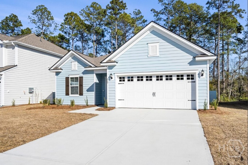 Homes for sale in Richmond Hill, GA | 420 Monterey Loop, Richmond Hill, GA 31324 | MLS# SA346866