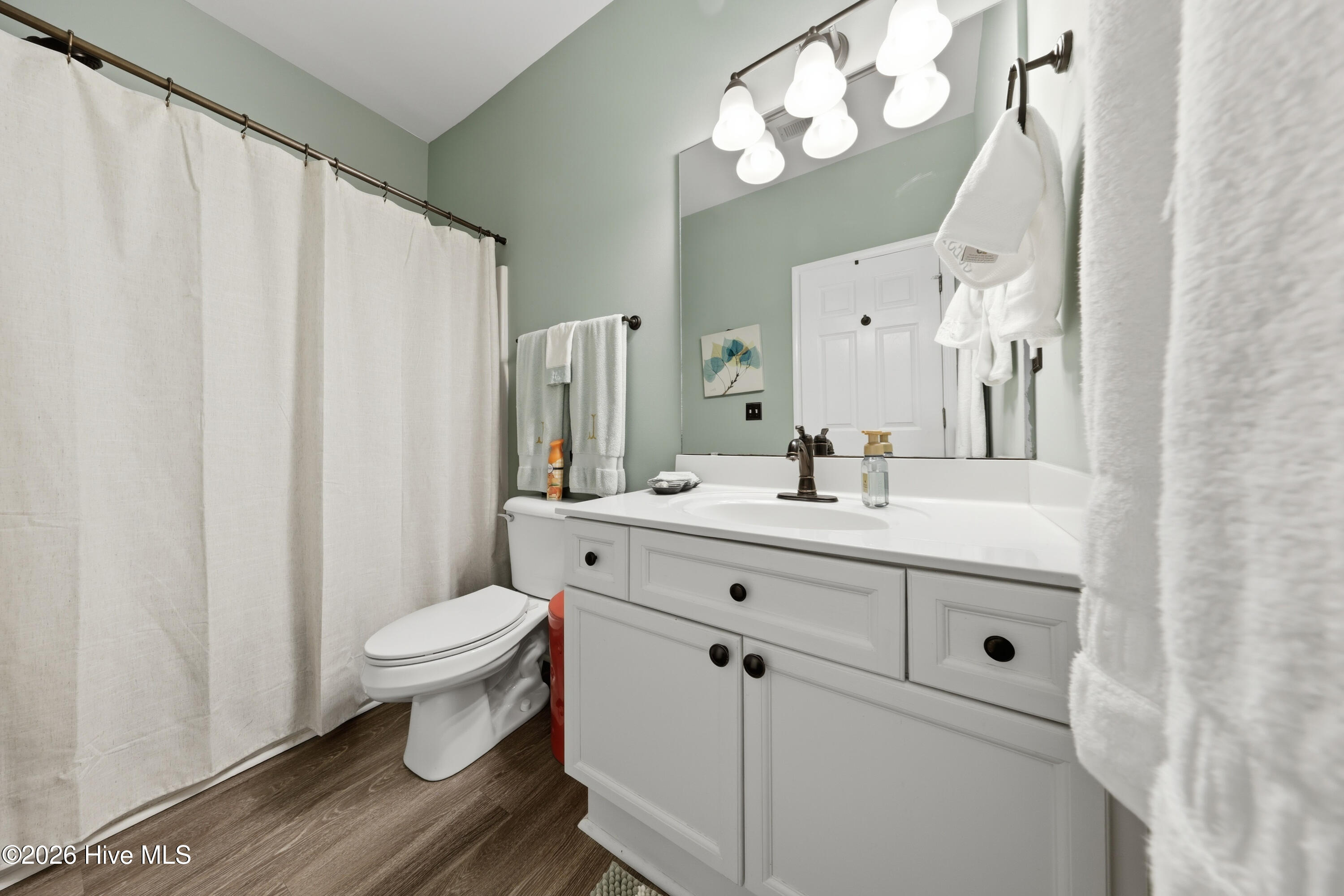 100557540 | Photo 31