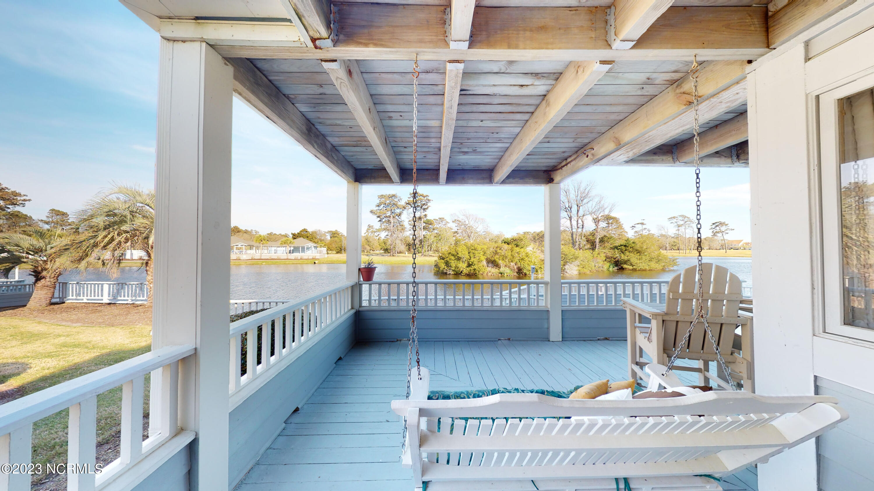 100537527 | Photo 35