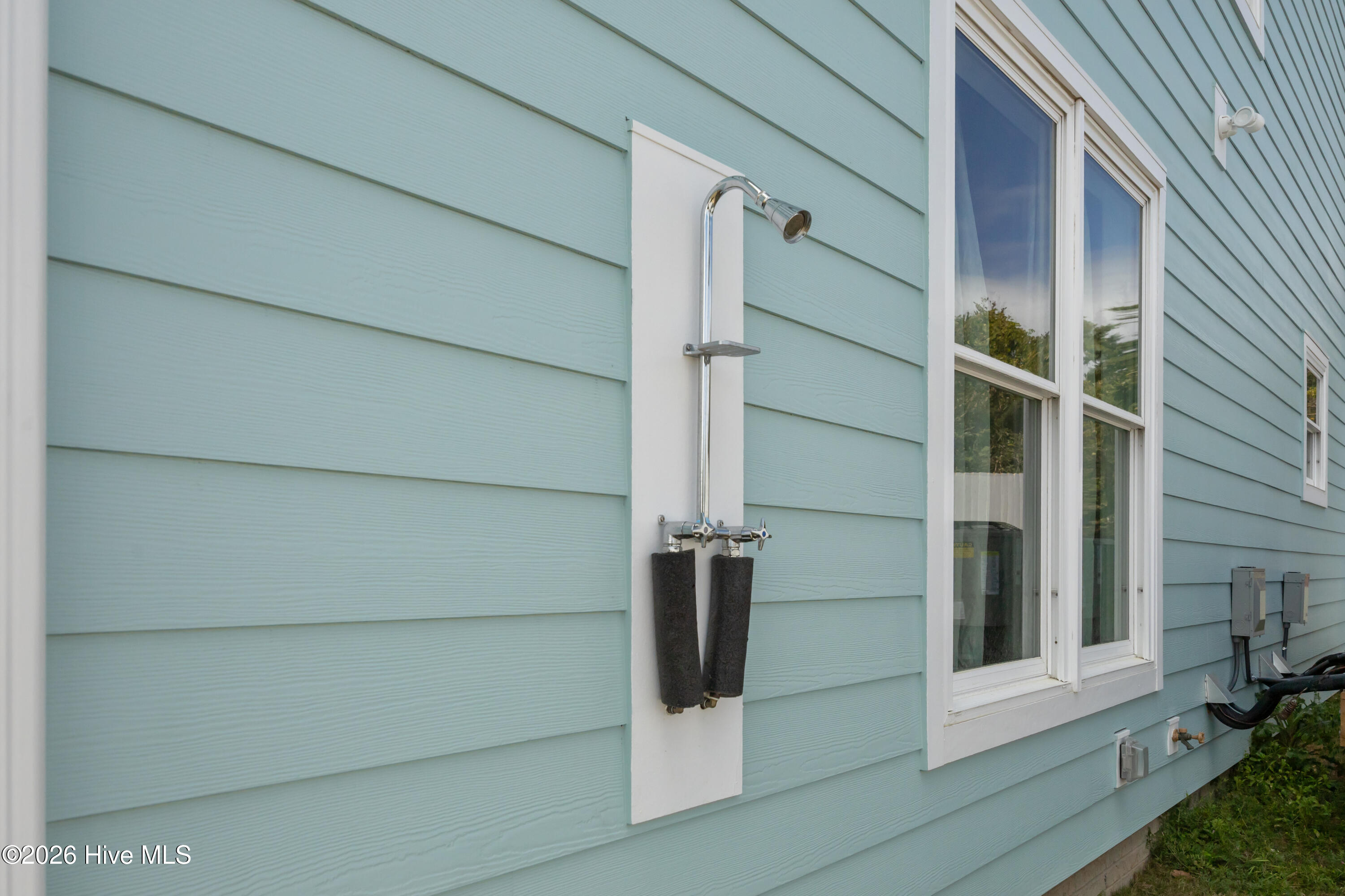 104 E Seaview Drive, Emerald Isle, NC, 28594