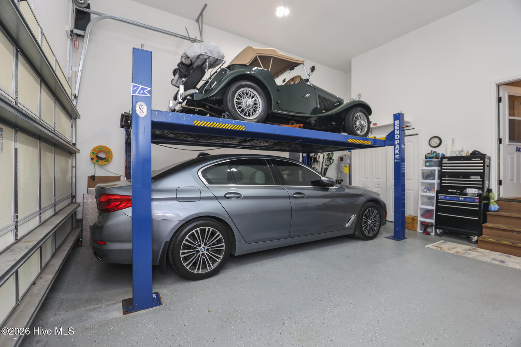 100564942 | Photo 80