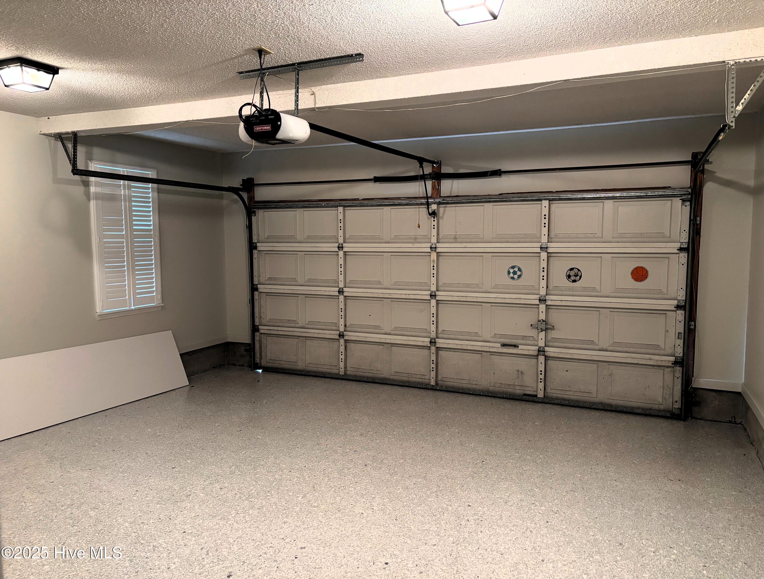 173 Audubon Drive, Jacksonville, NC 28546 – photo 14: Garage
